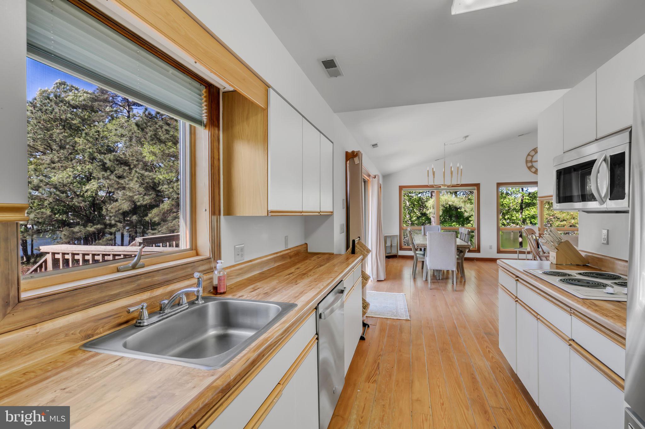 LAGRANGE ESTATES - Residential