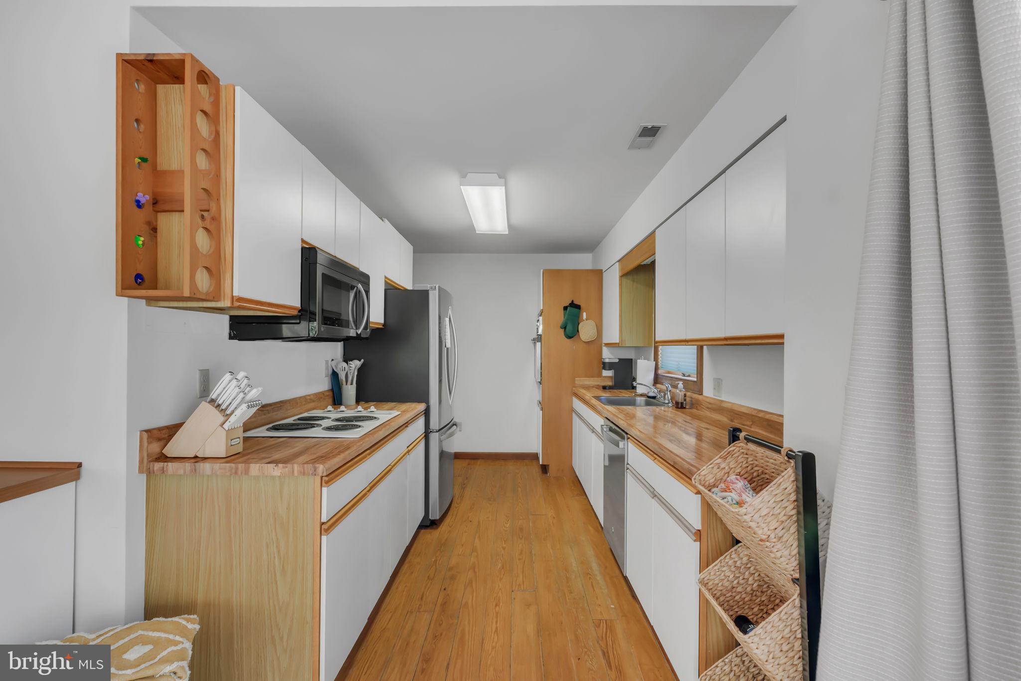 LAGRANGE ESTATES - Residential