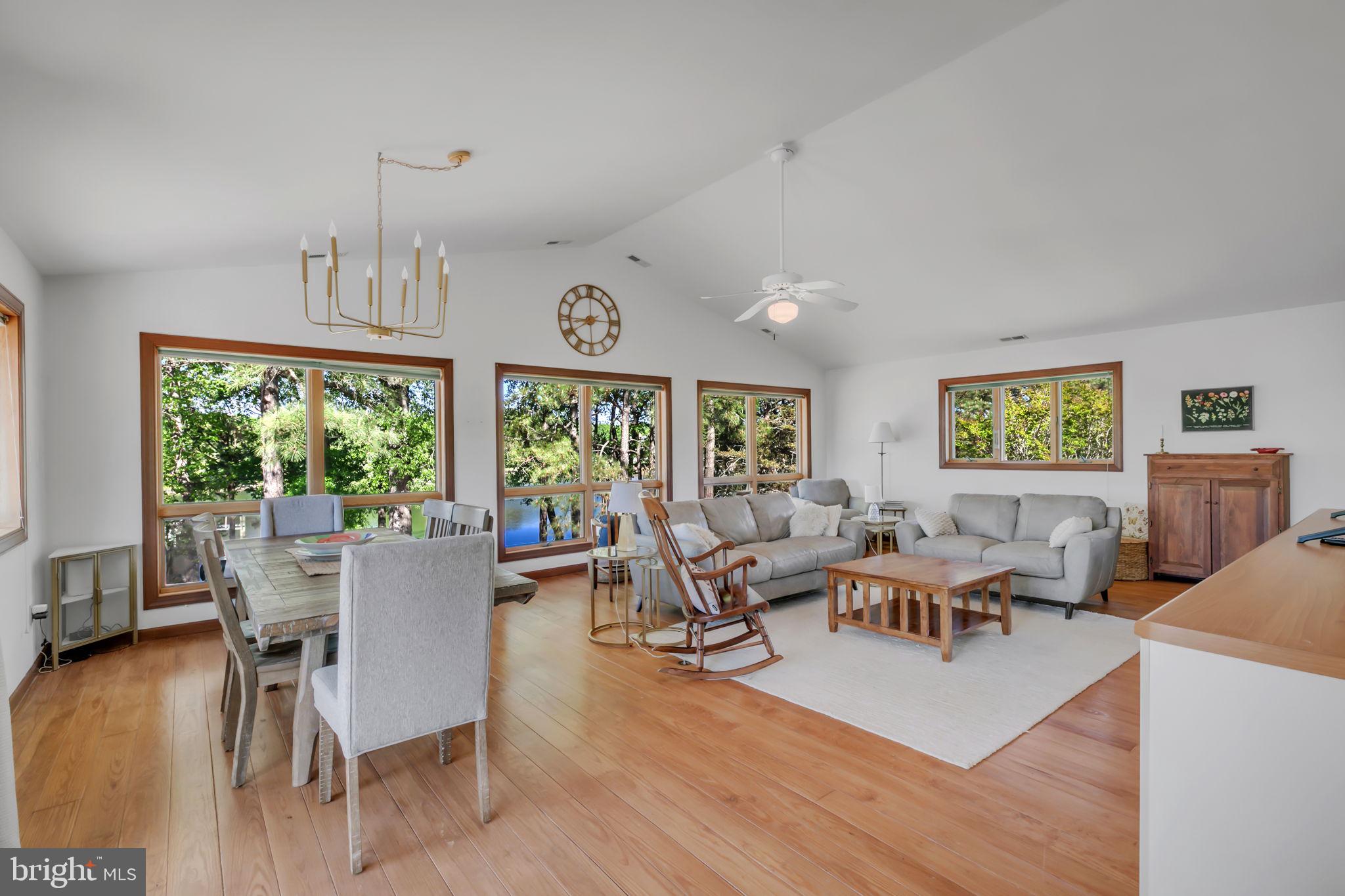 LAGRANGE ESTATES - Residential