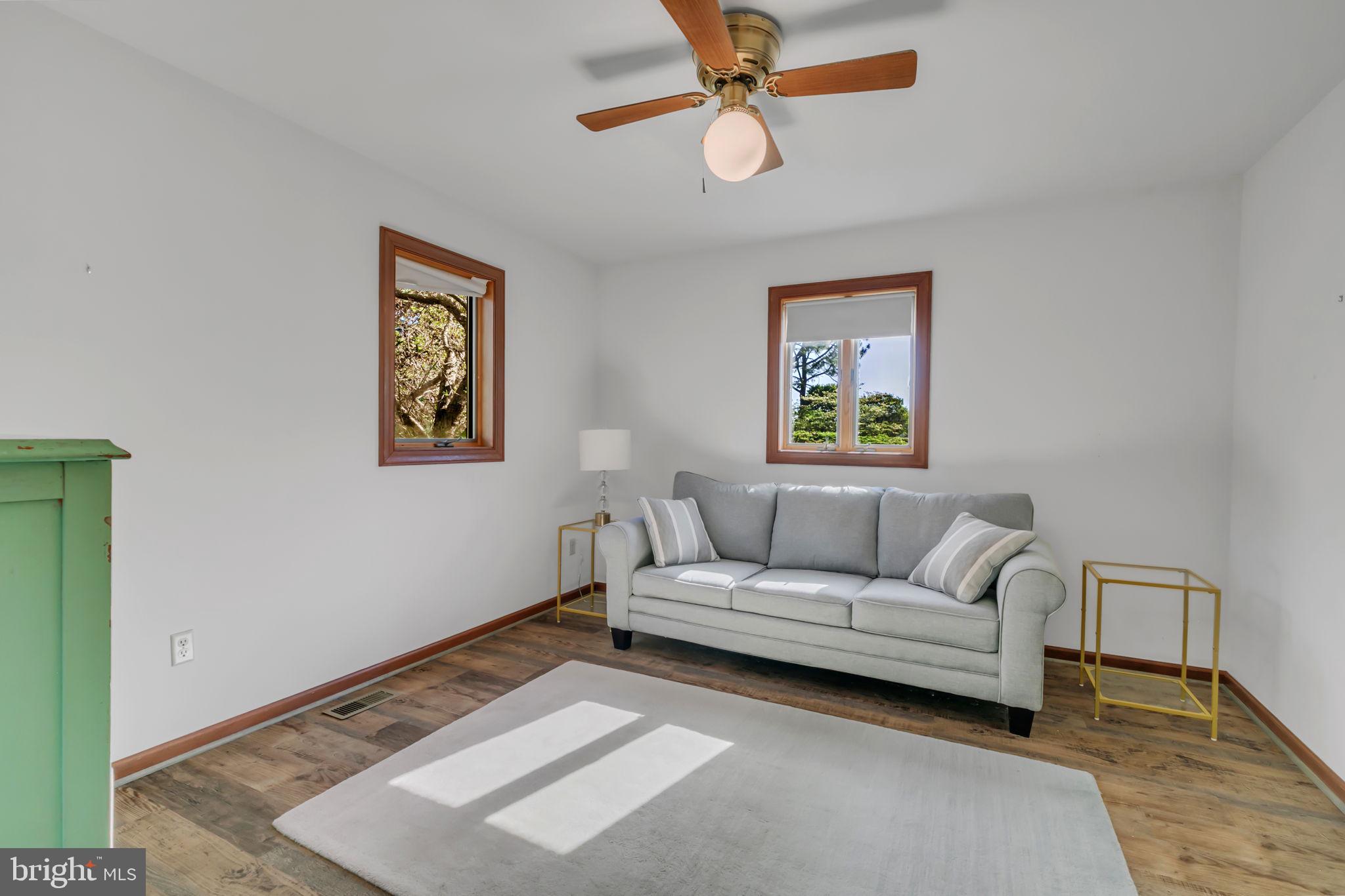 LAGRANGE ESTATES - Residential