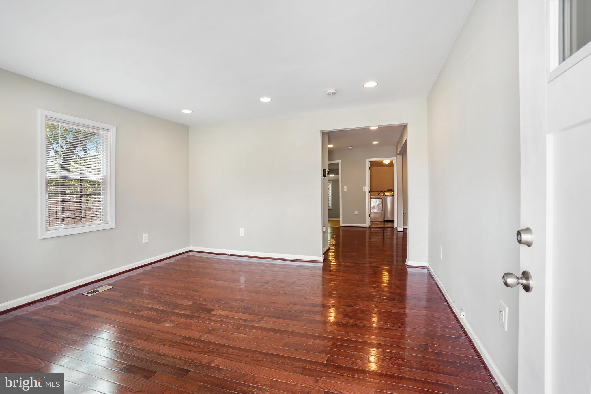 CORAL HILLS - Residential