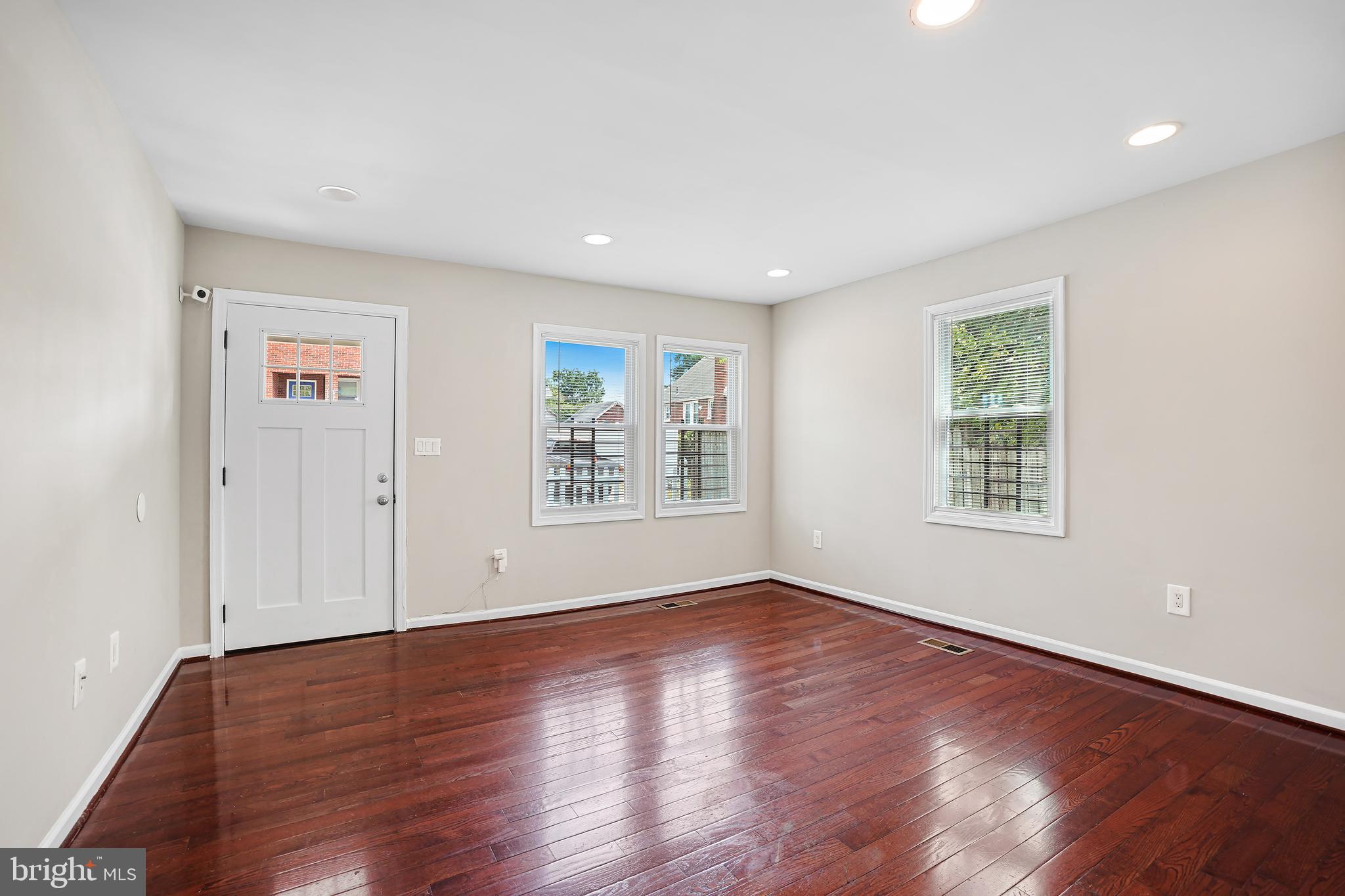 CORAL HILLS - Residential