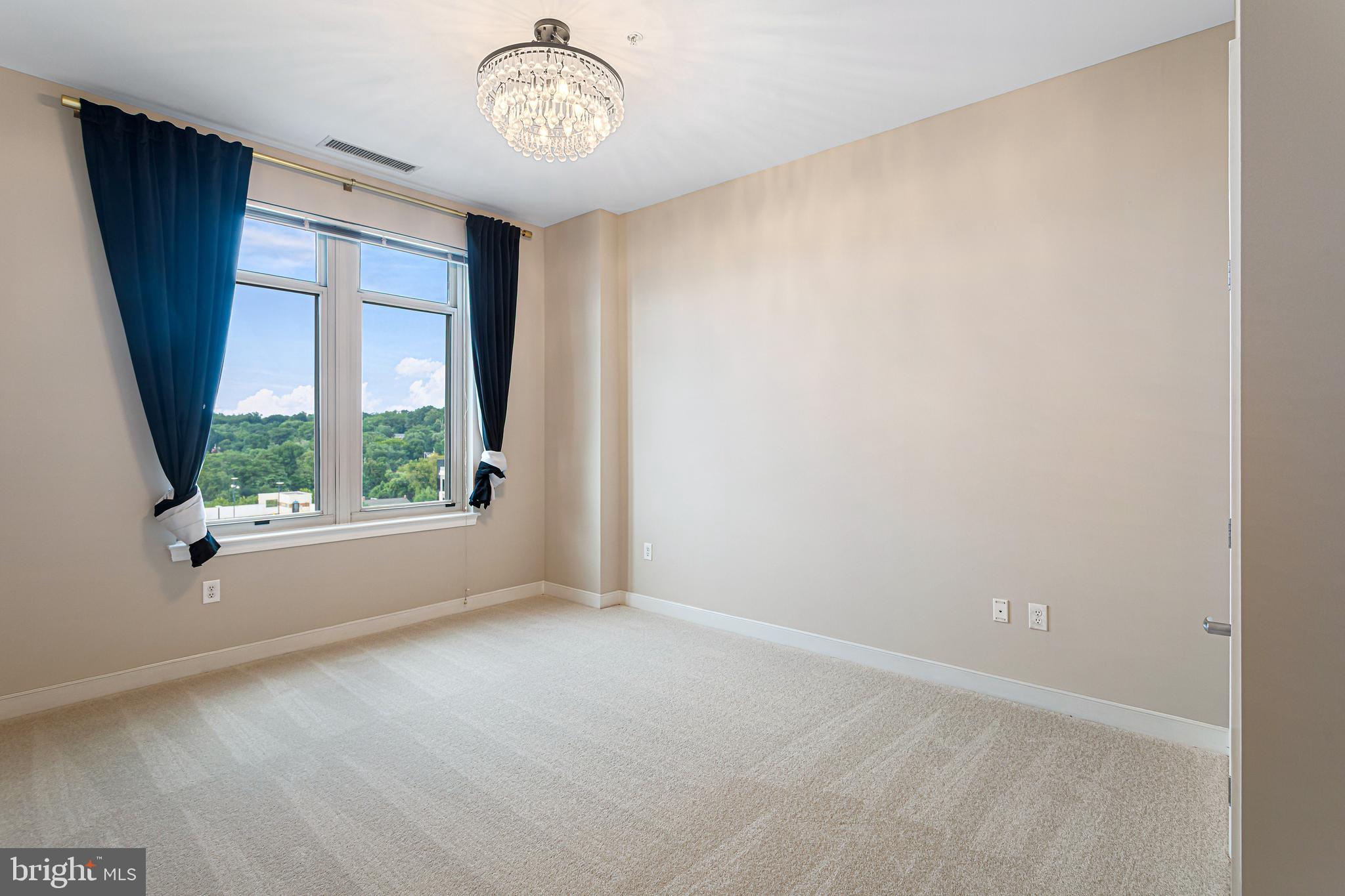 NATIONAL HARBOR - Residential