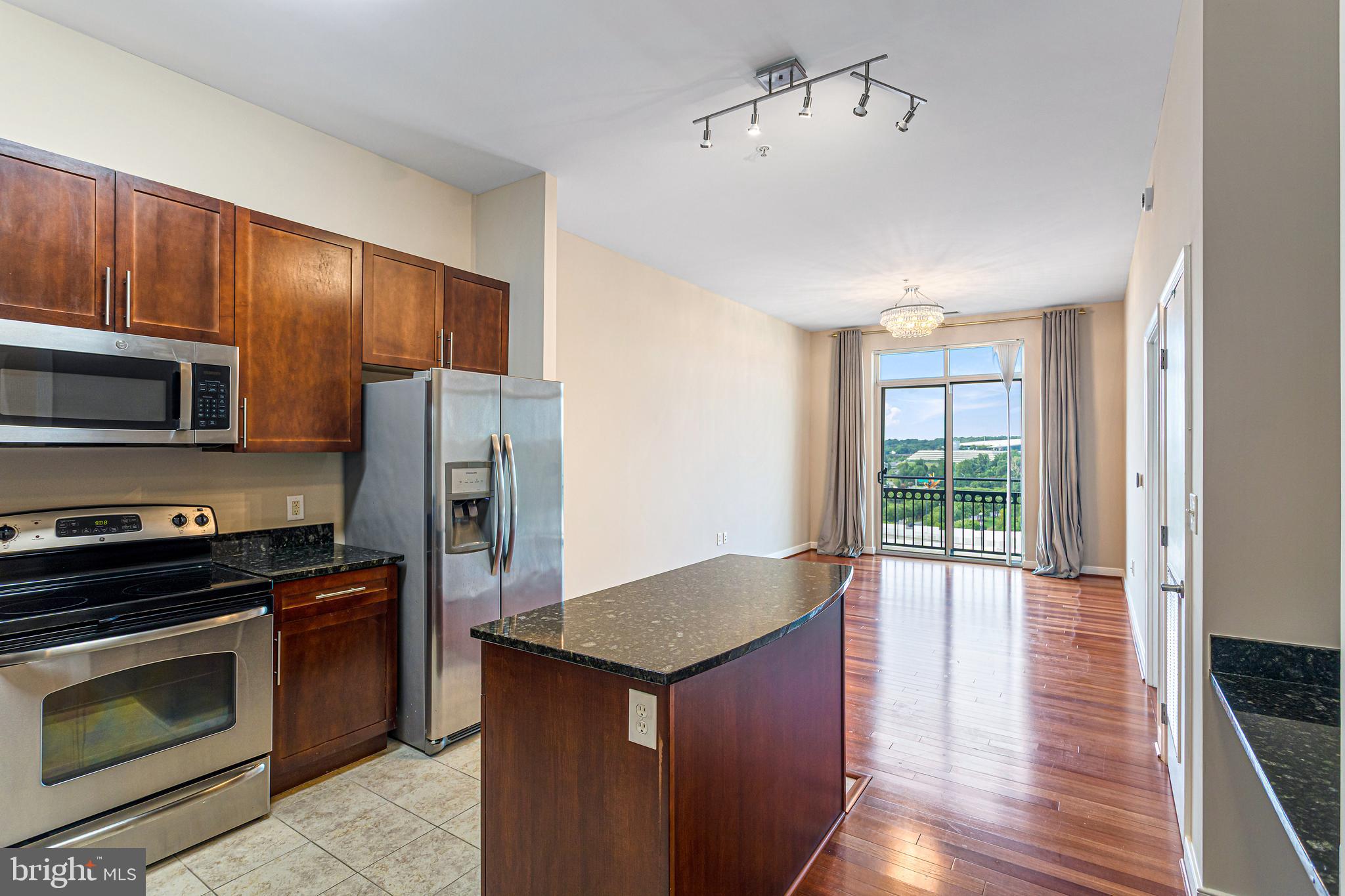 NATIONAL HARBOR - Residential