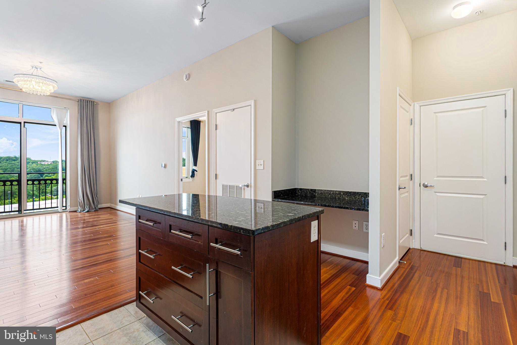 NATIONAL HARBOR - Residential