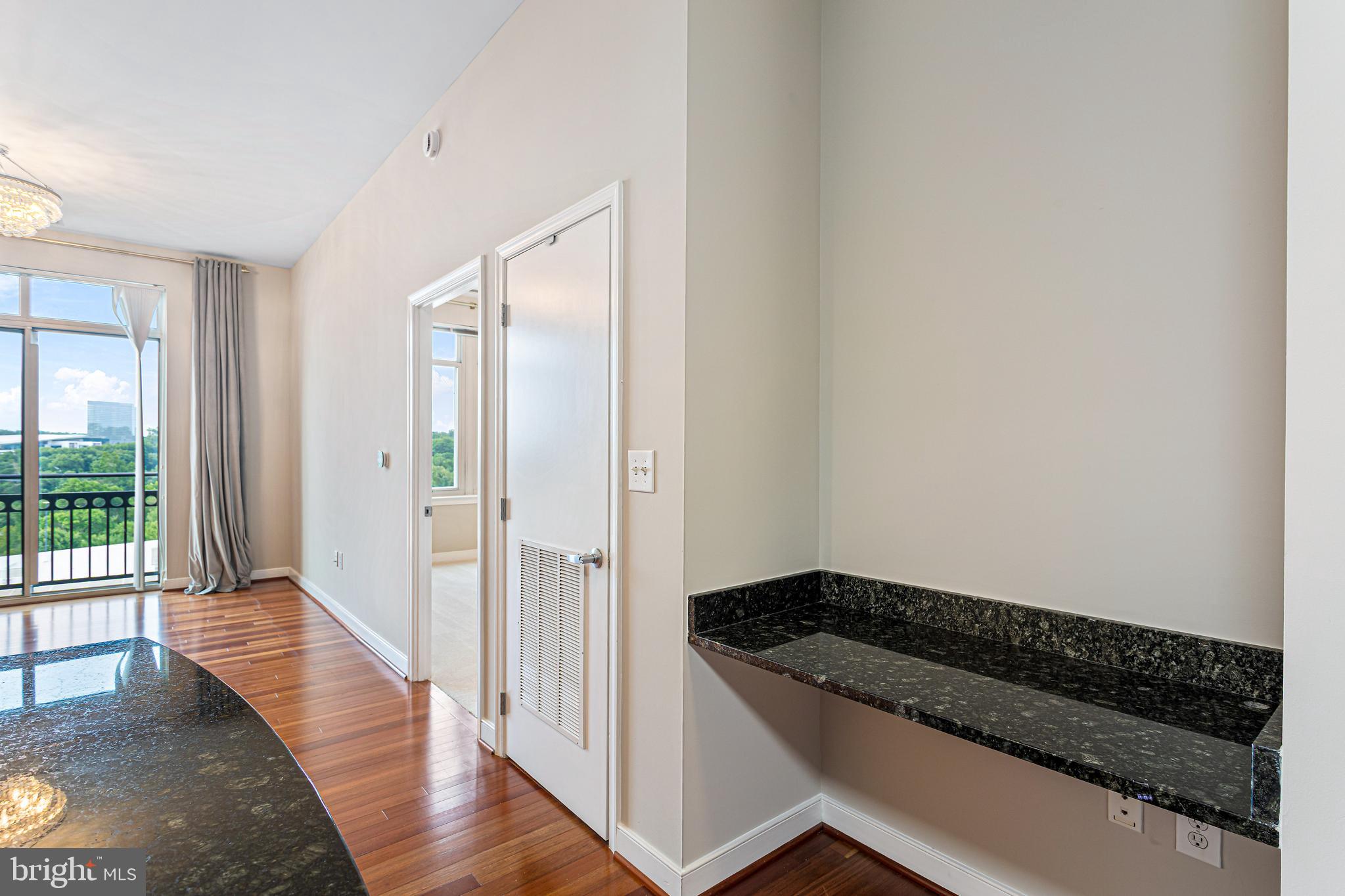 NATIONAL HARBOR - Residential