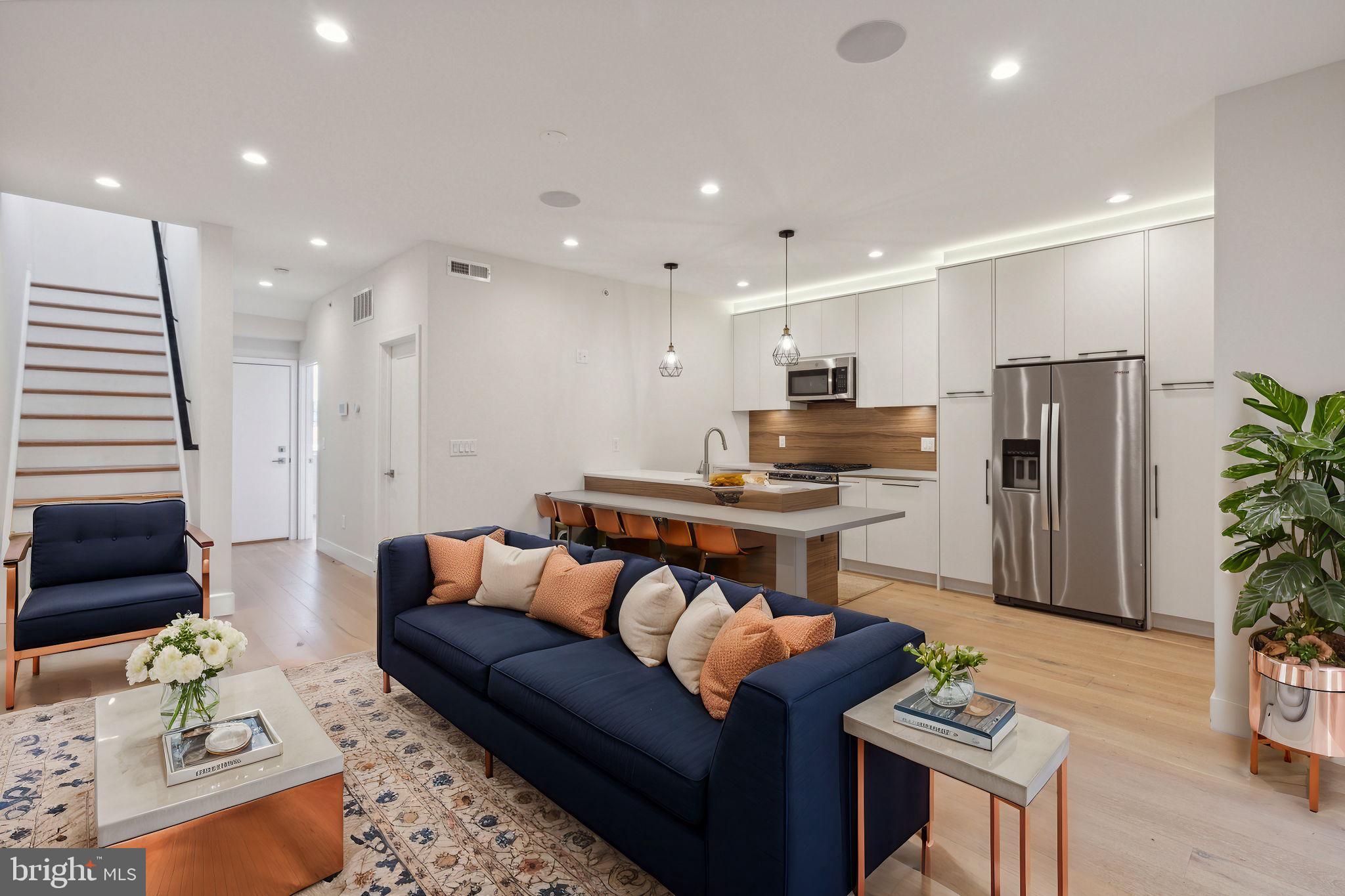OLDE KENSINGTON - Residential Lease