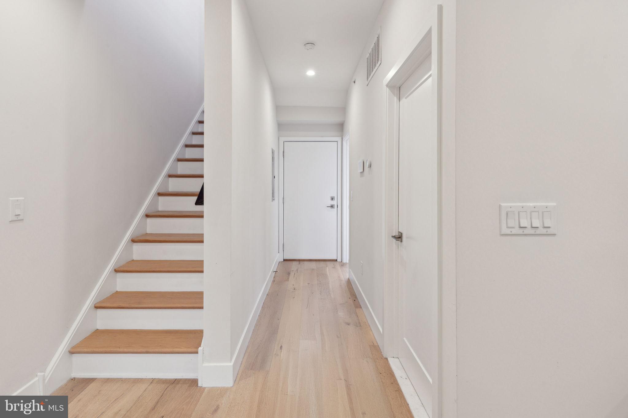 OLDE KENSINGTON - Residential Lease