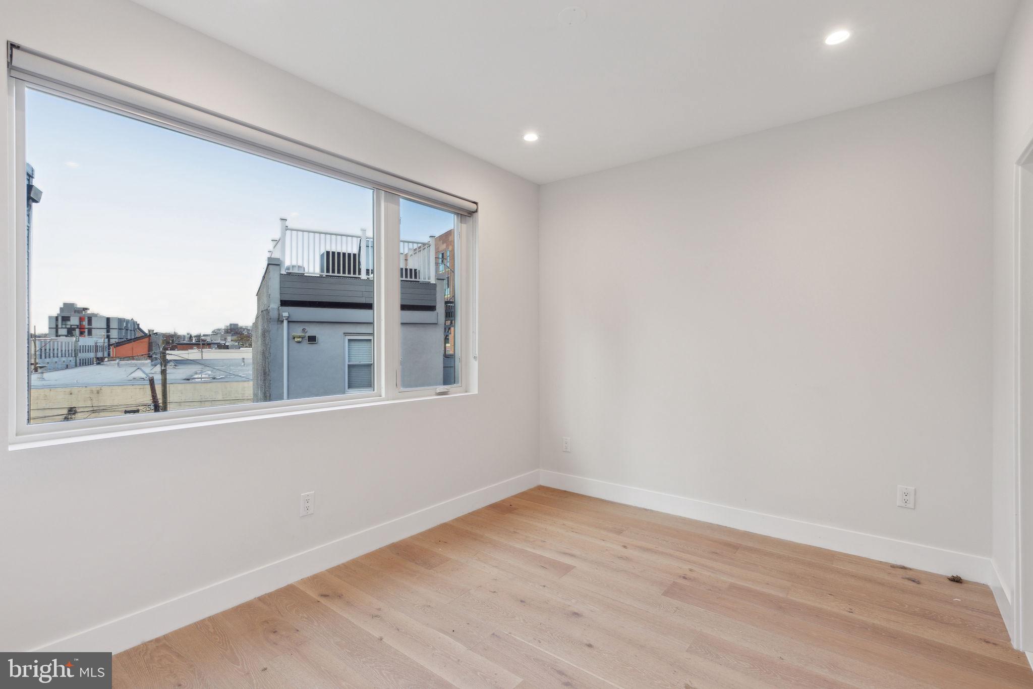 OLDE KENSINGTON - Residential Lease