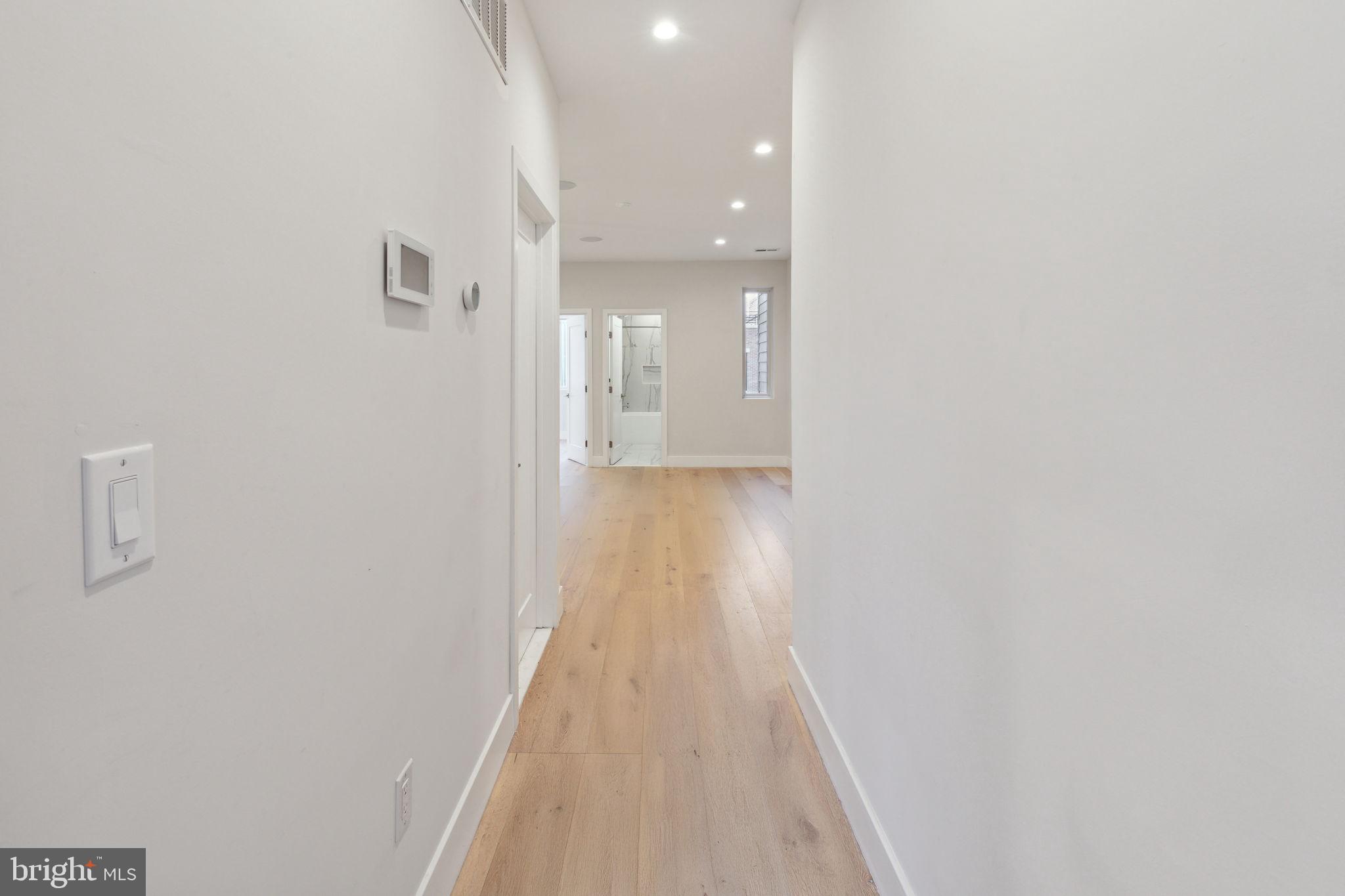 OLDE KENSINGTON - Residential Lease