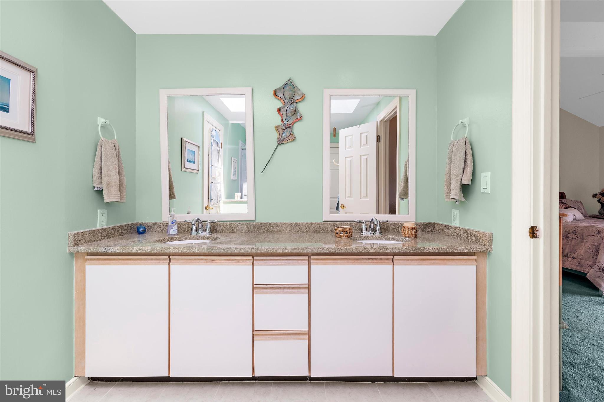 THOMPSON CREEK CONDOS - Residential