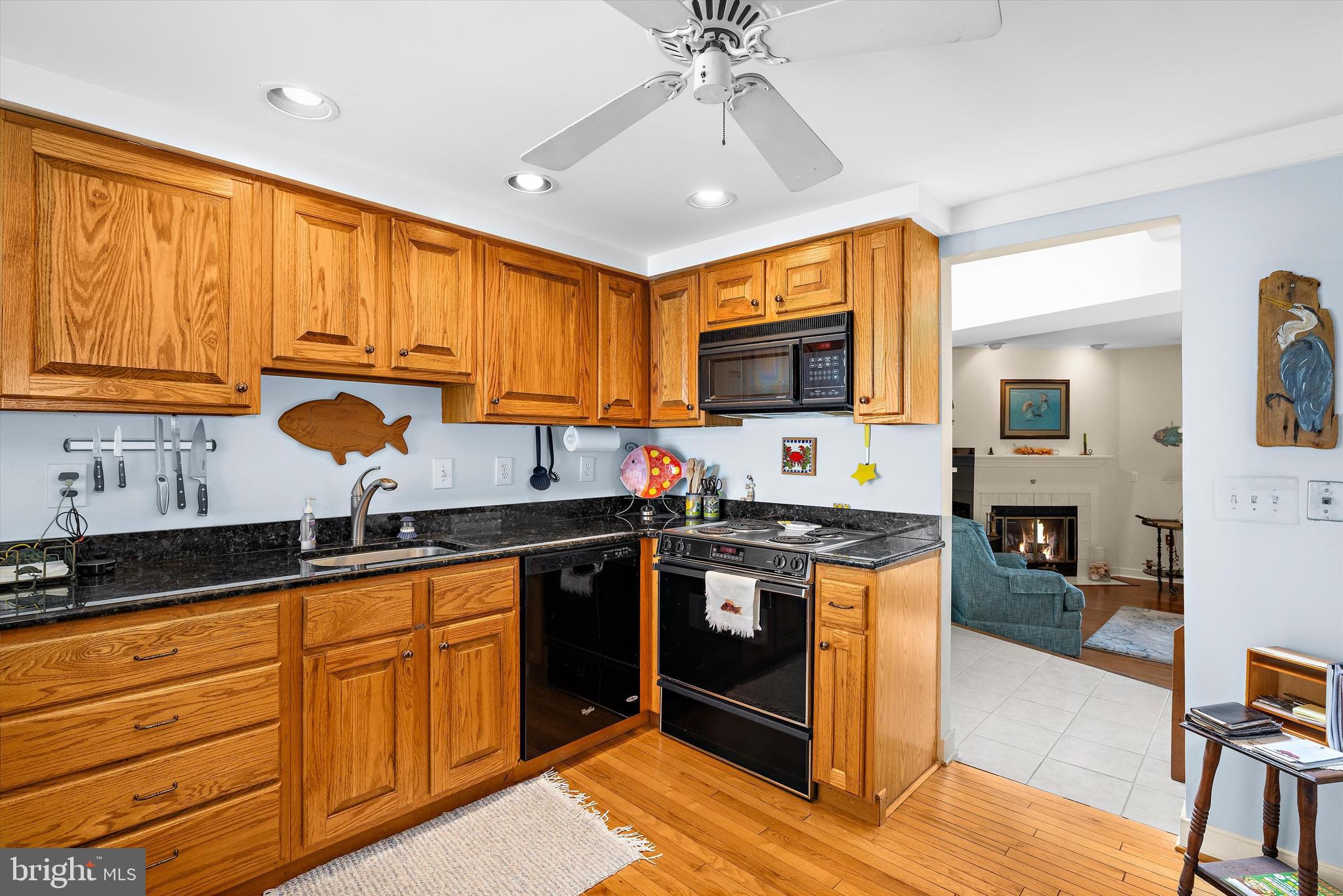 THOMPSON CREEK CONDOS - Residential