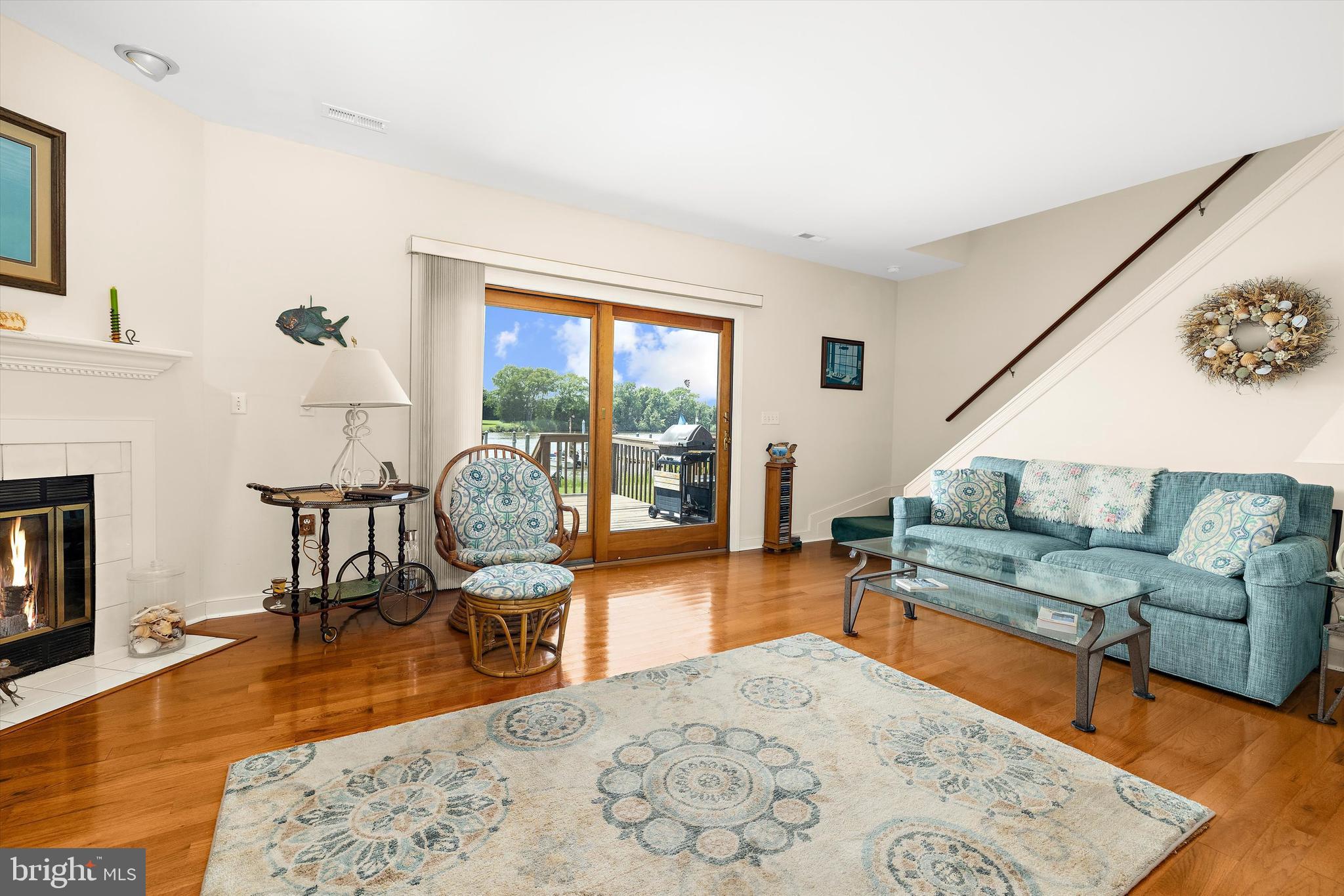 THOMPSON CREEK CONDOS - Residential