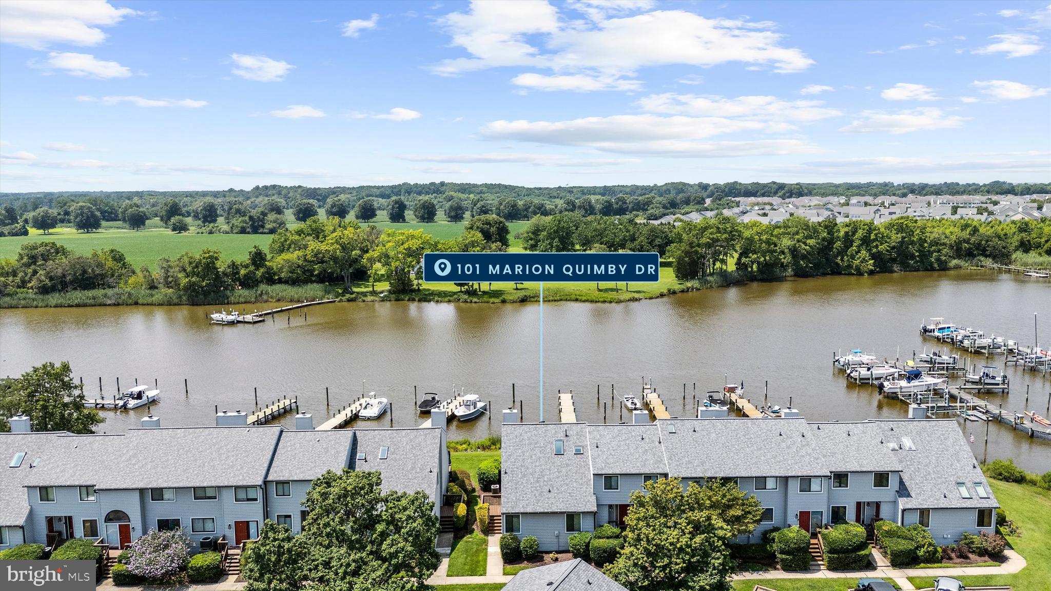 THOMPSON CREEK CONDOS - Residential