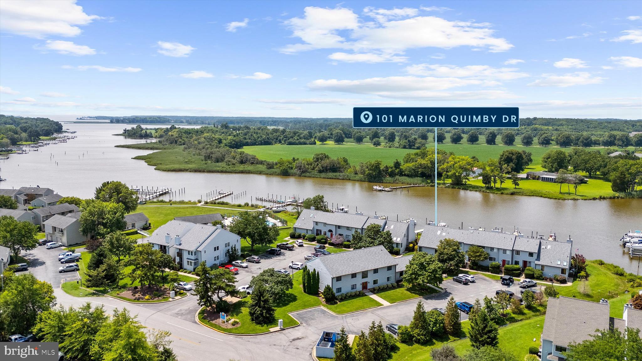 THOMPSON CREEK CONDOS - Residential