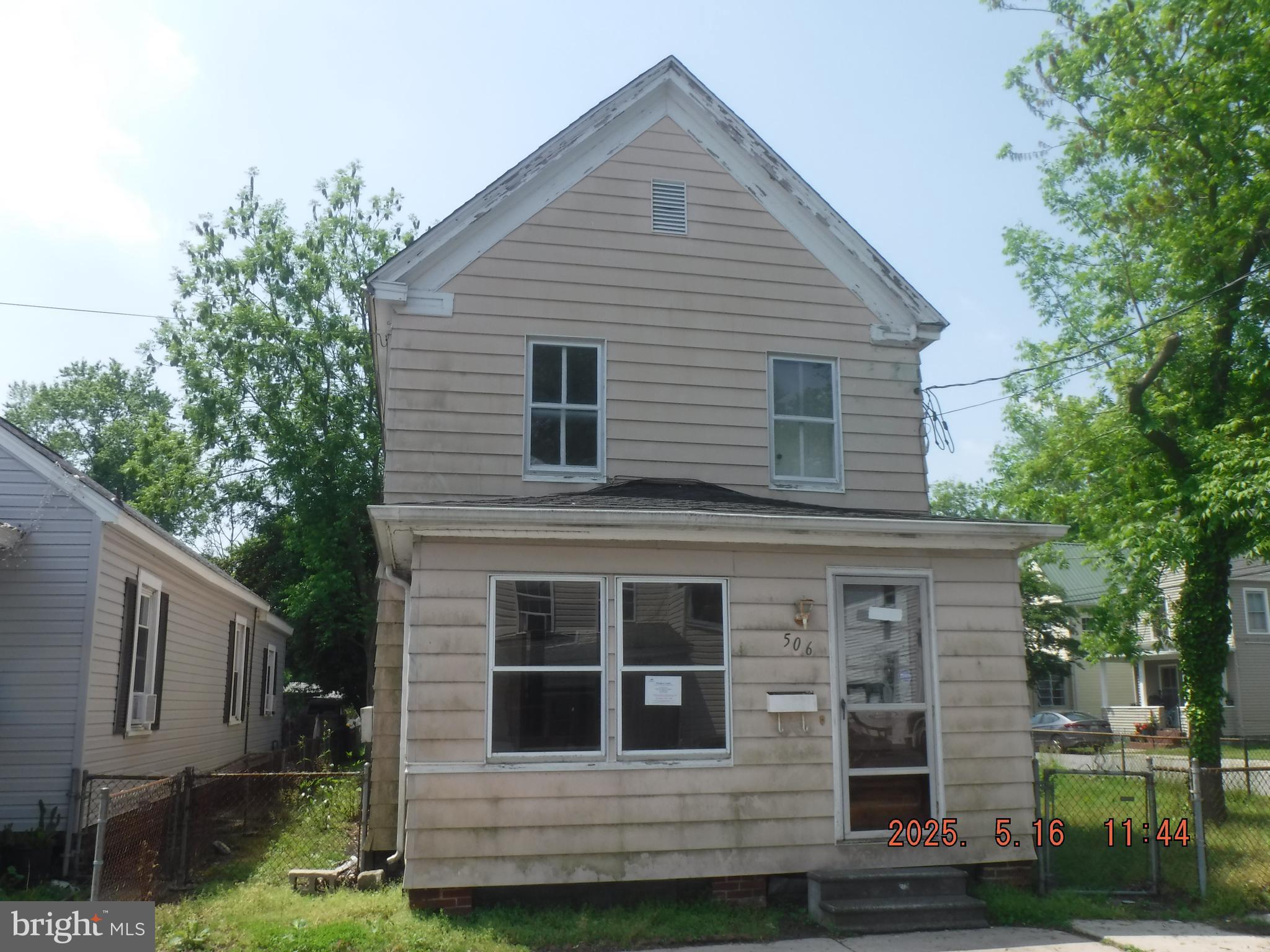 MULTIPLE OFFERS RECEIVED.  SELLER REQUESTS HIGHEST AND BEST BY FRIDAY, JAN 23 10 AM EST.  SELLER SHALL HAVE SOLE DISCRETION  TO ACCEPT OR REJECT ANY OFFER RECEIVED. 
This older home has a lot of potential.  Major repairs have been completed, including new roof and boiler, and new flooring and electric panel.   It still needs your touches to make it your own.  Located on a corner lot,  there is a deep back yard and  plenty of parking on the side street and a driveway could probably be installed if desired (check with town). This property is eligible under the Freddie Mac First Look initiative thru 07/24/2025.