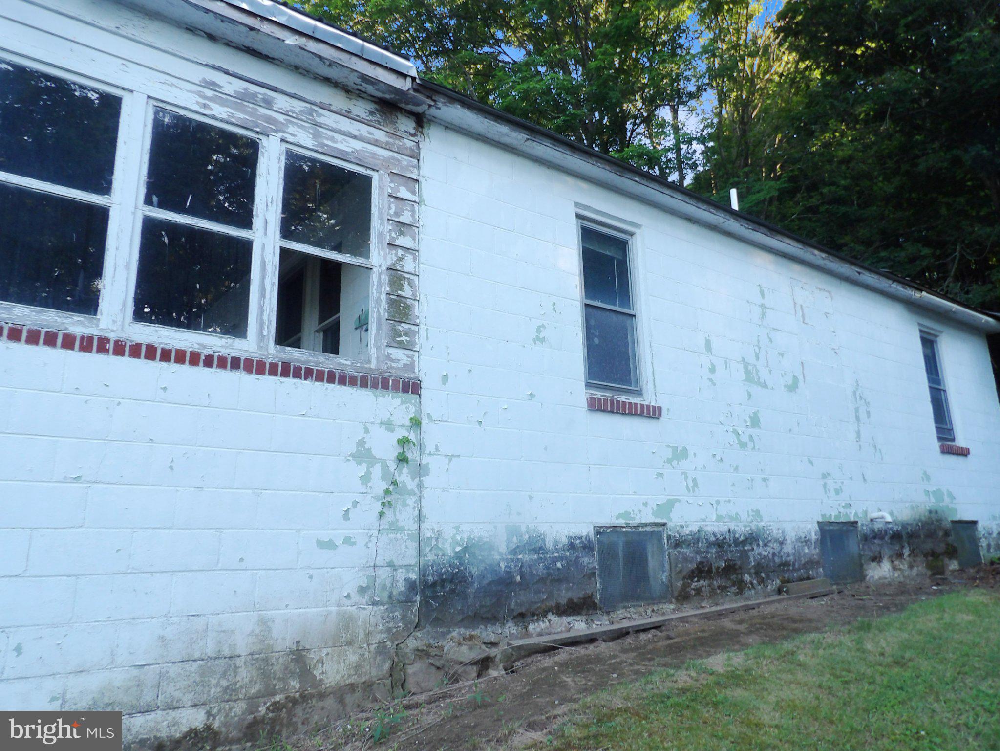 ECKHART MINES - Residential
