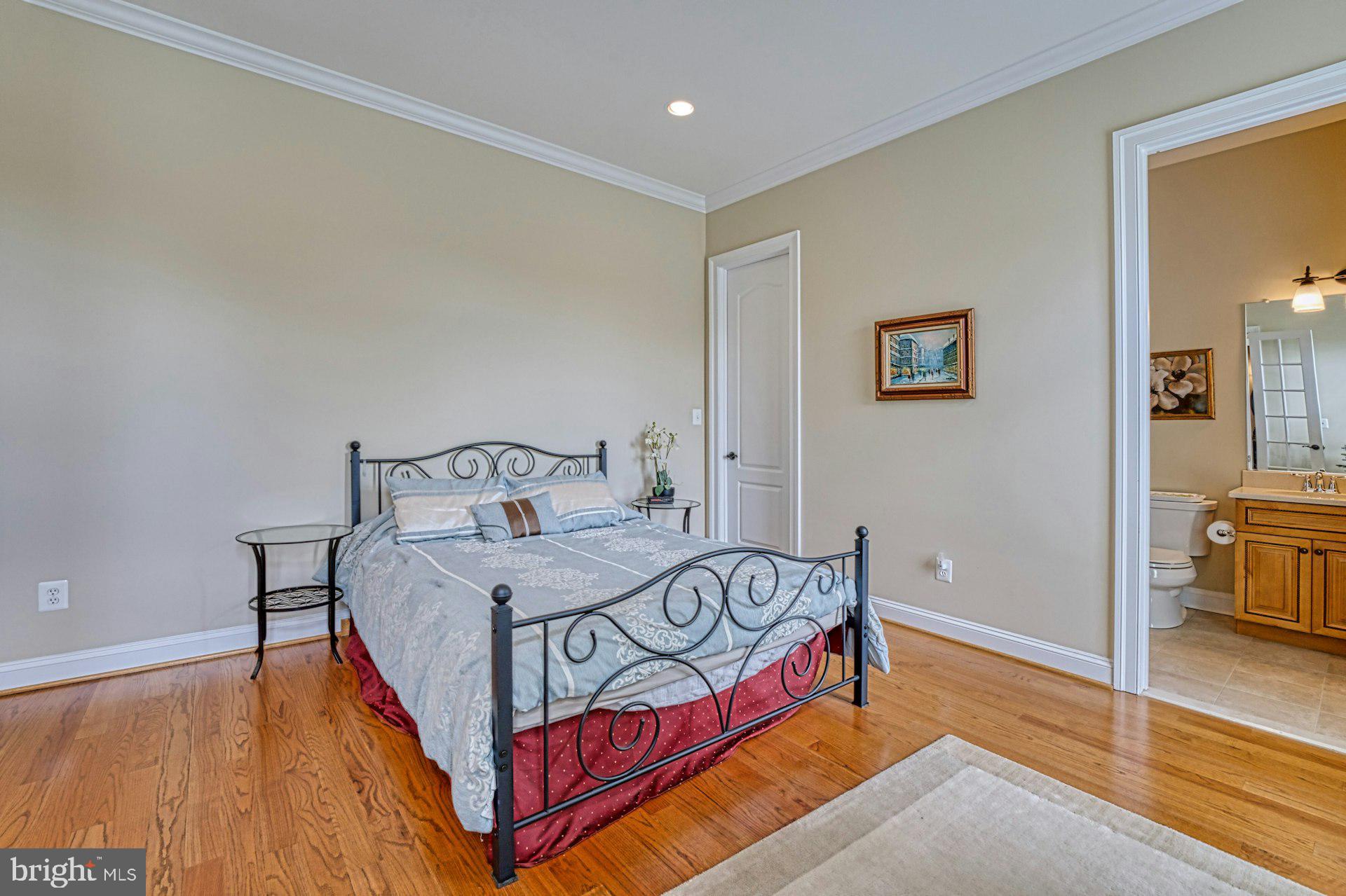 HUNTERS MILL - Residential
