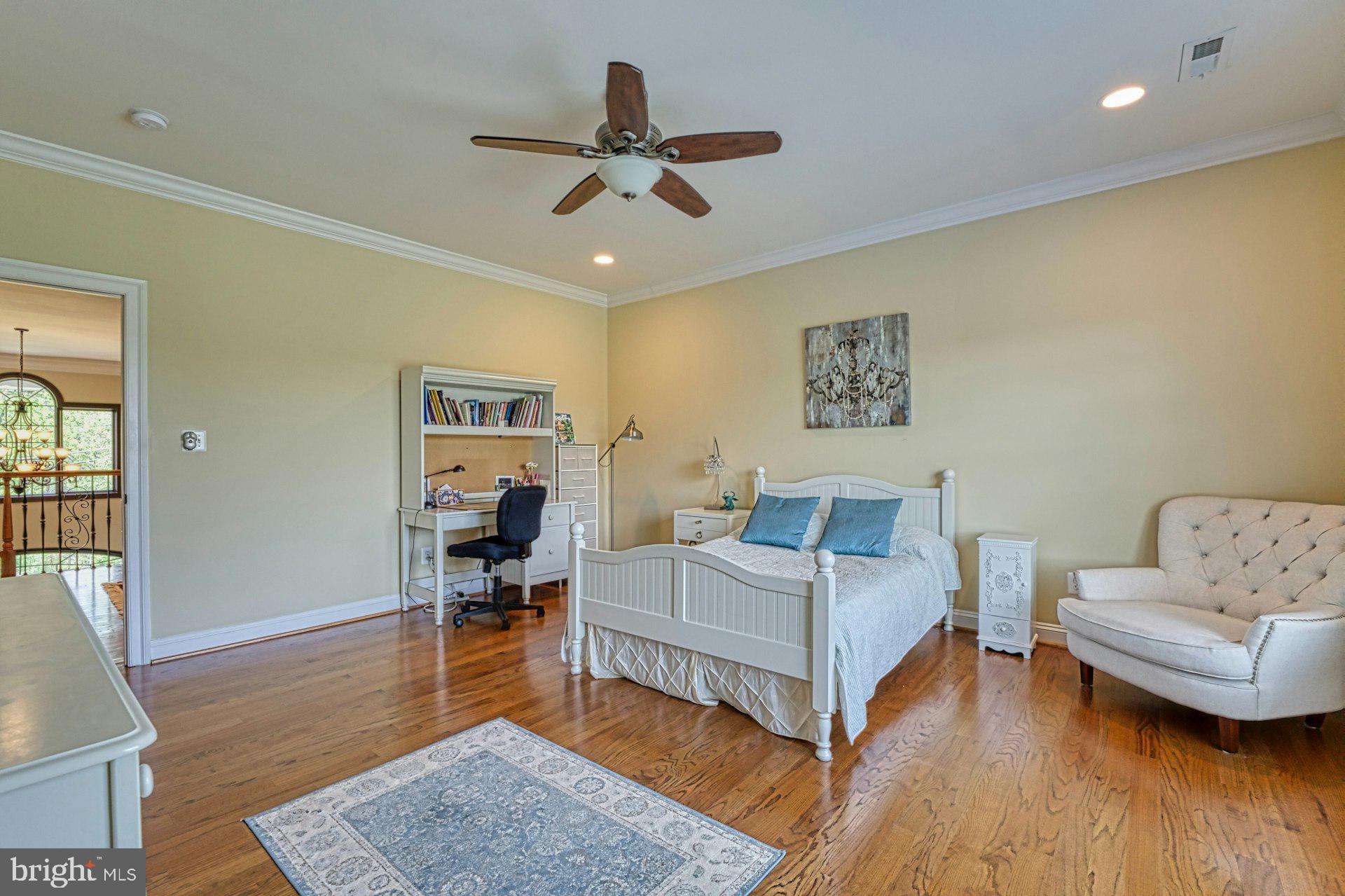 HUNTERS MILL - Residential