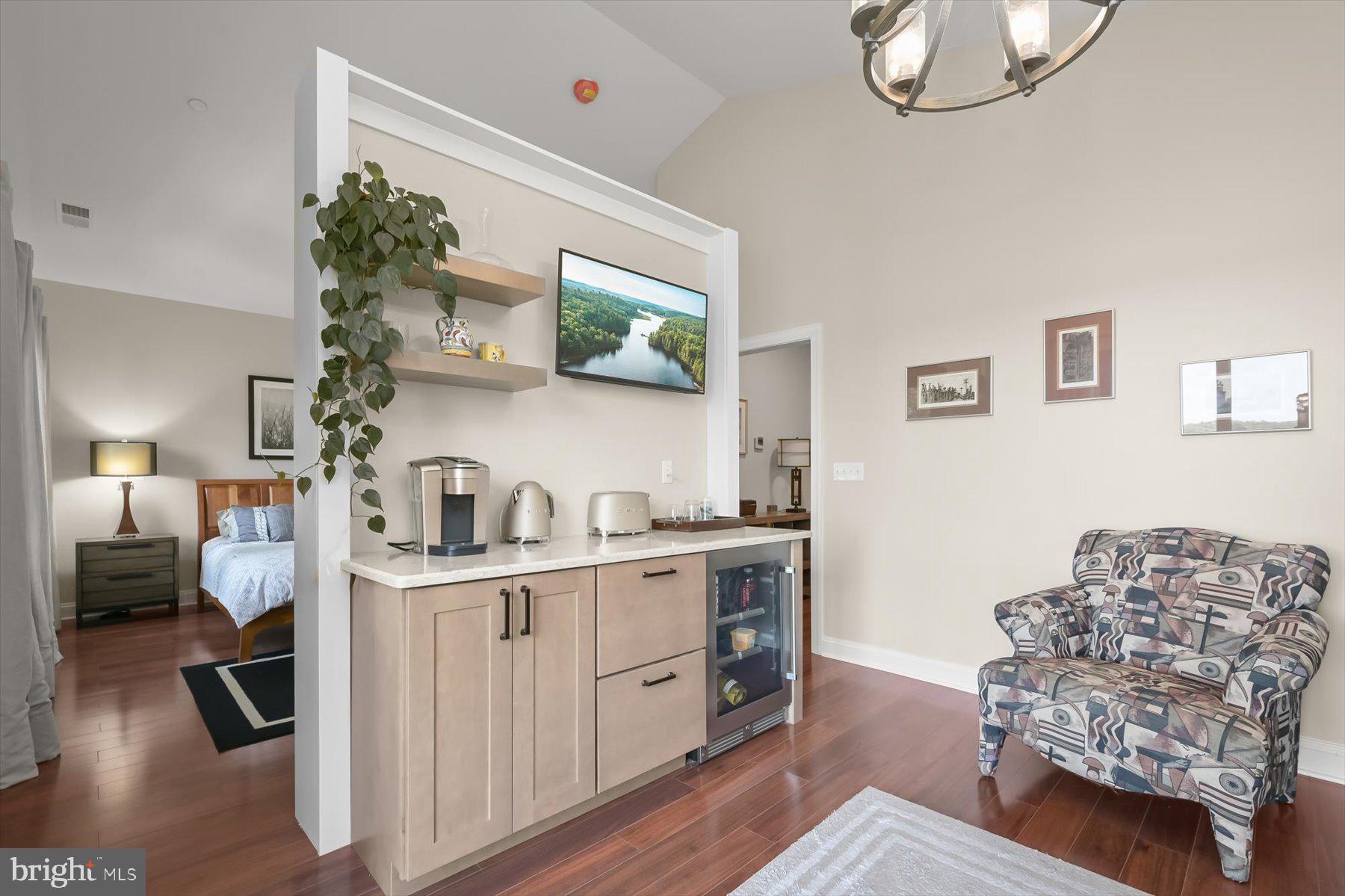 SYLVAN SHORES - Residential