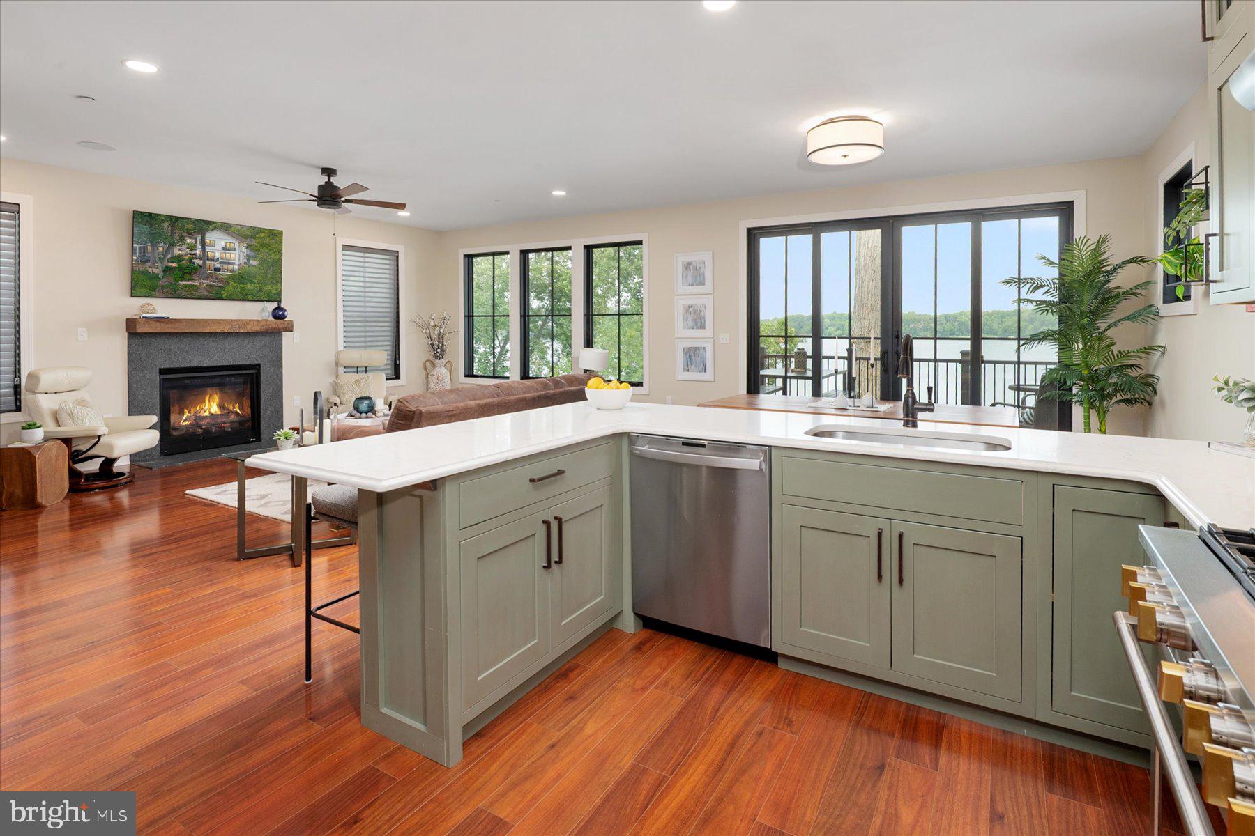 SYLVAN SHORES - Residential