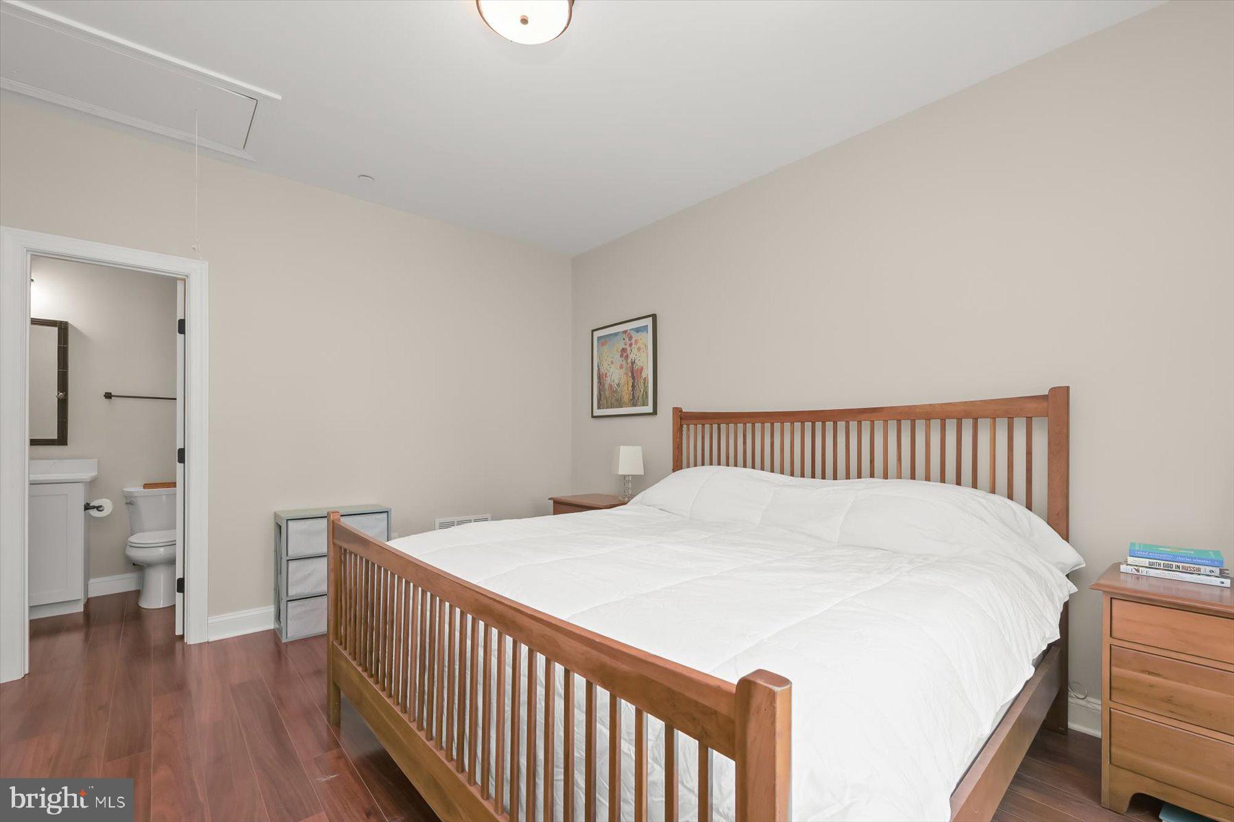 SYLVAN SHORES - Residential