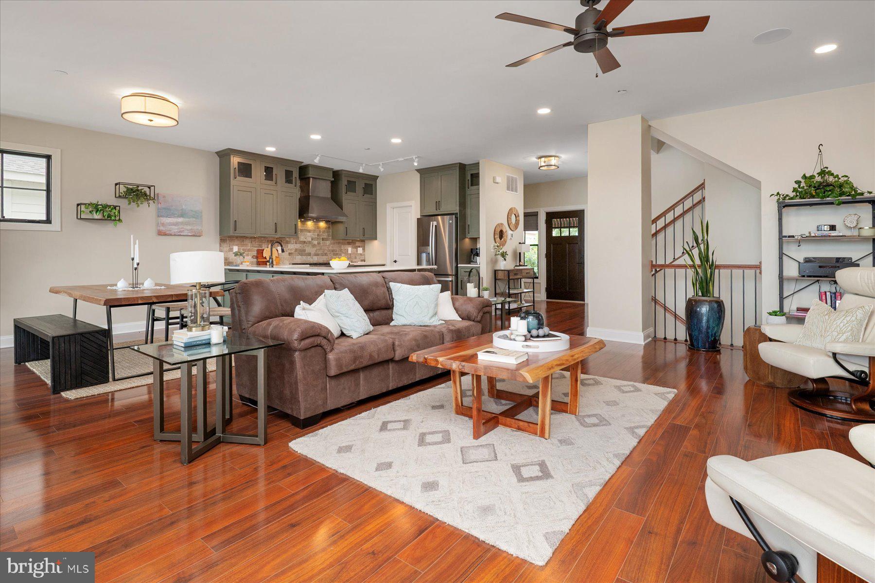 SYLVAN SHORES - Residential