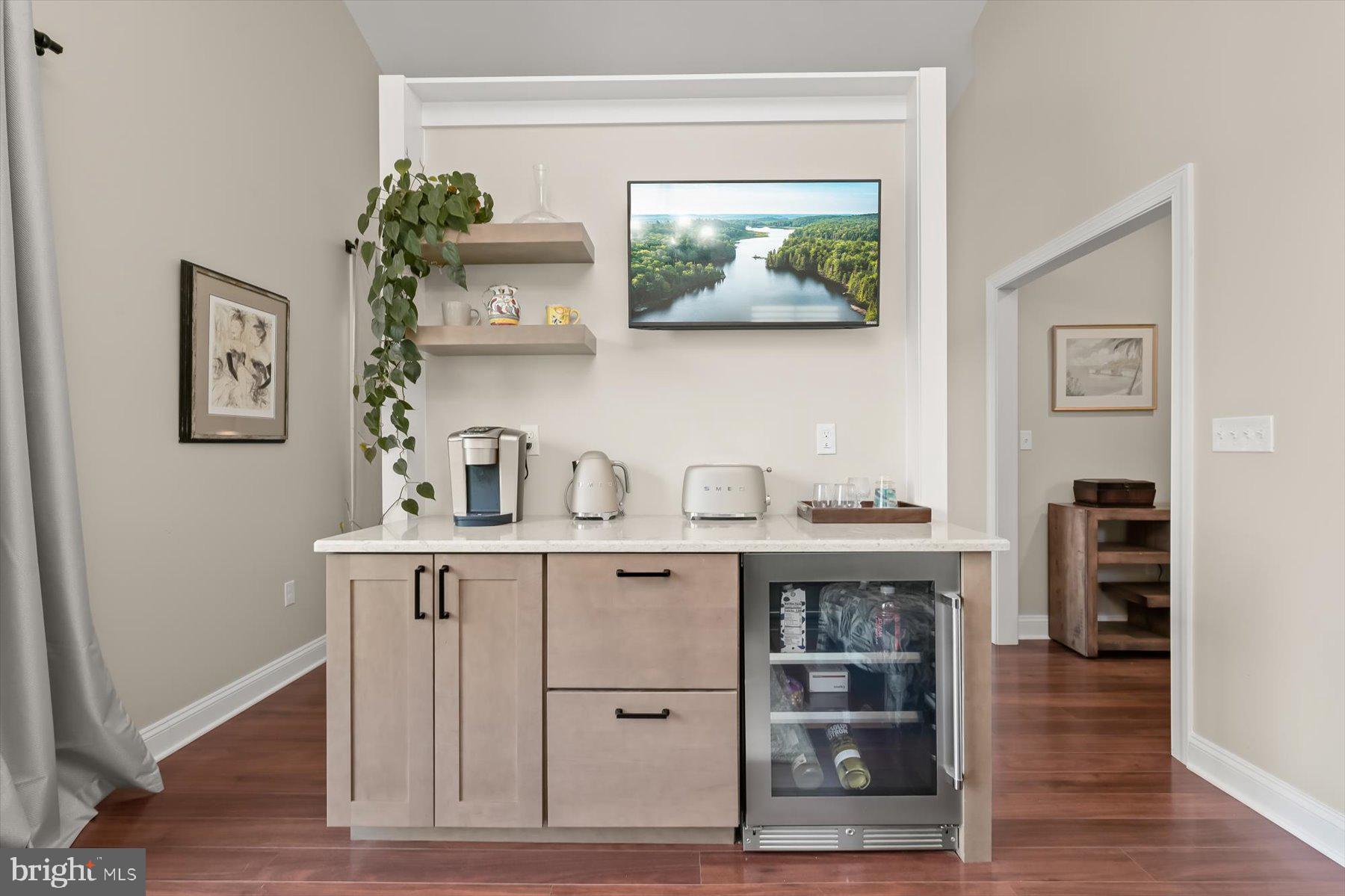 SYLVAN SHORES - Residential