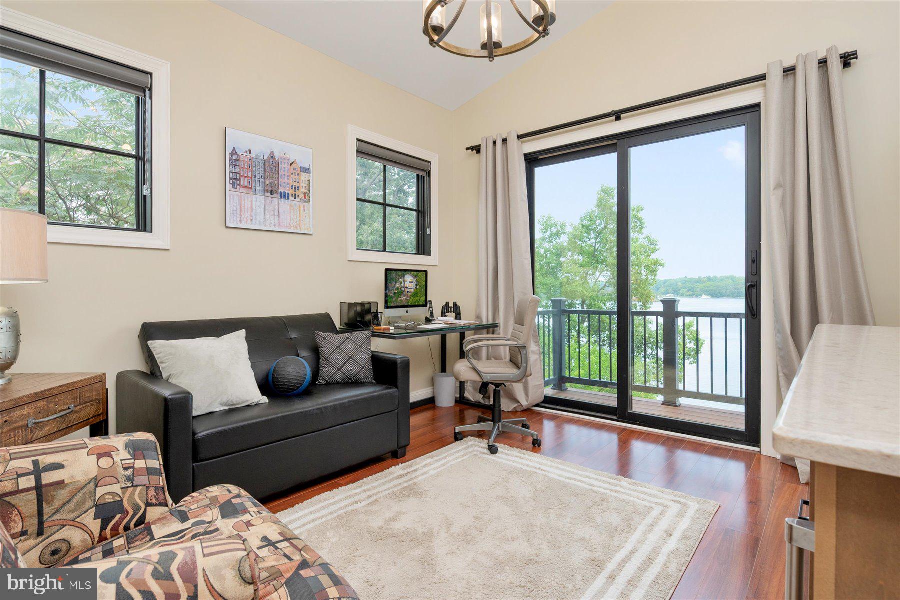 SYLVAN SHORES - Residential