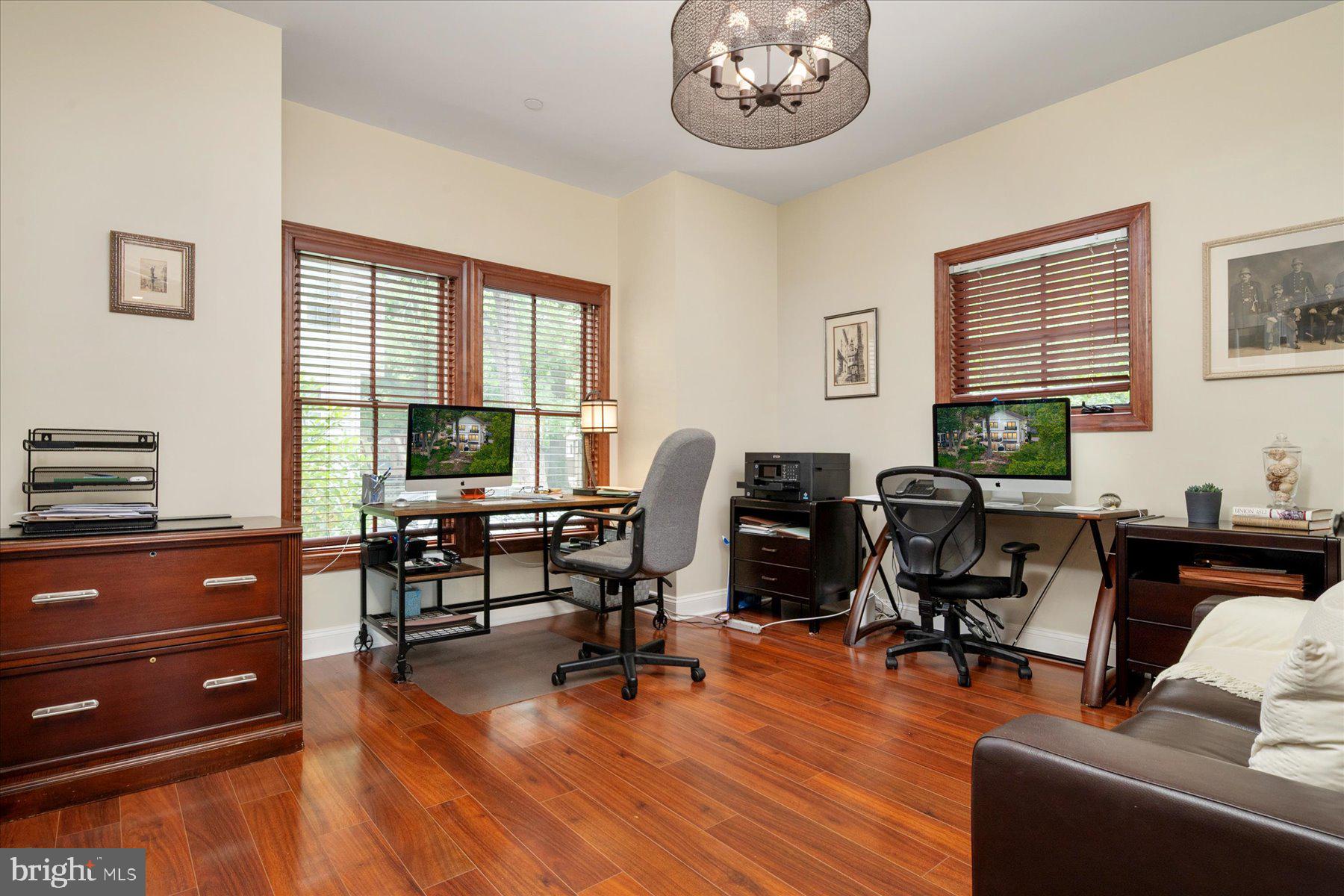 SYLVAN SHORES - Residential