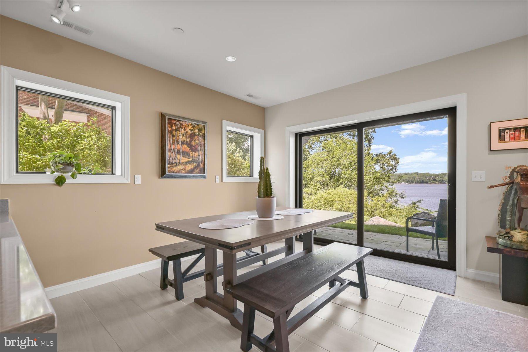SYLVAN SHORES - Residential
