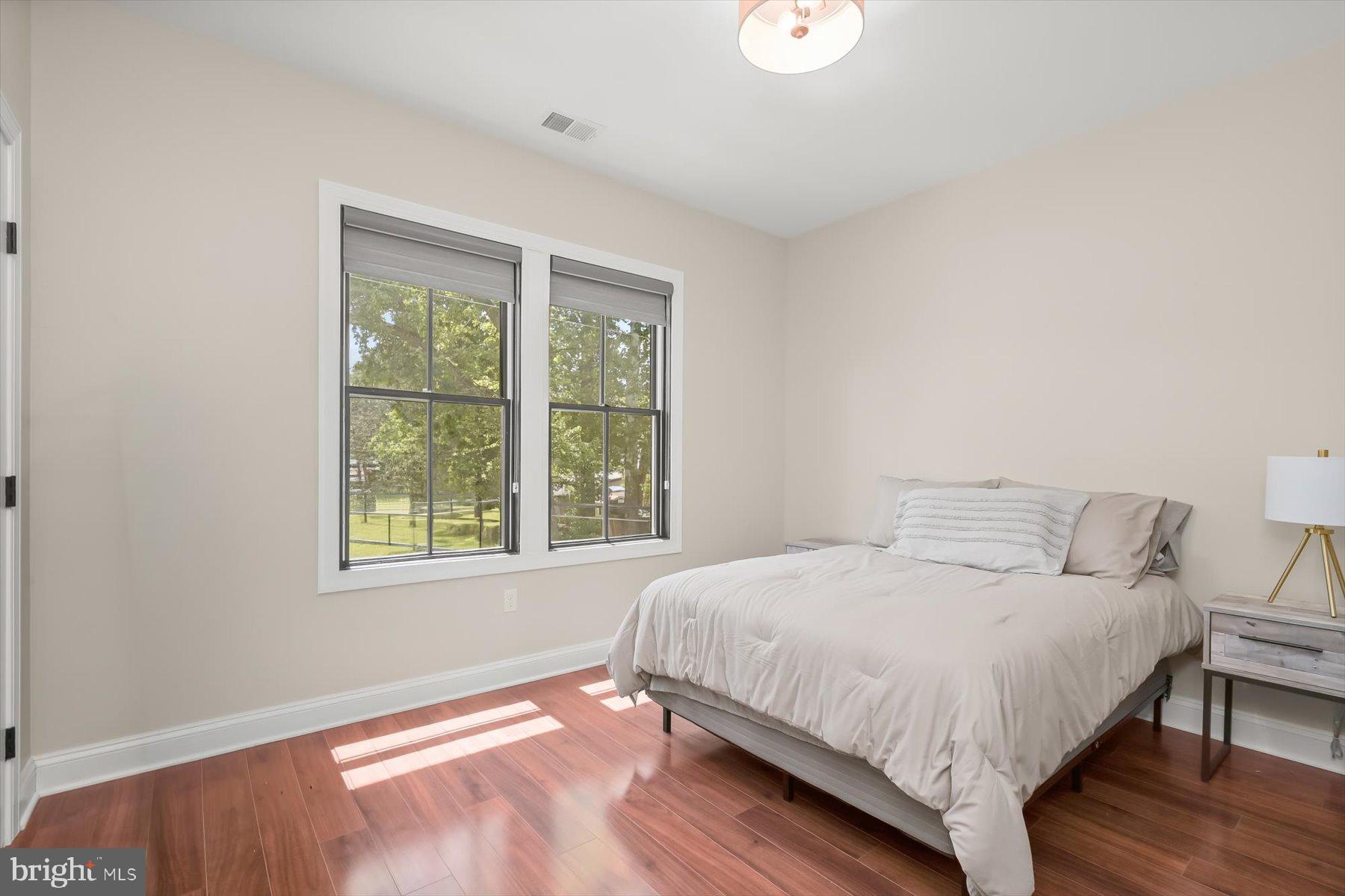 SYLVAN SHORES - Residential