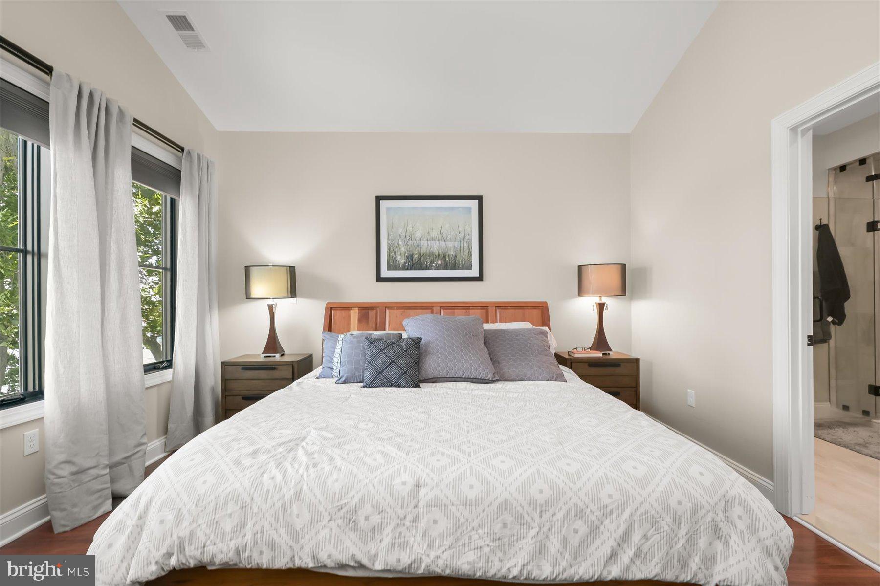 SYLVAN SHORES - Residential
