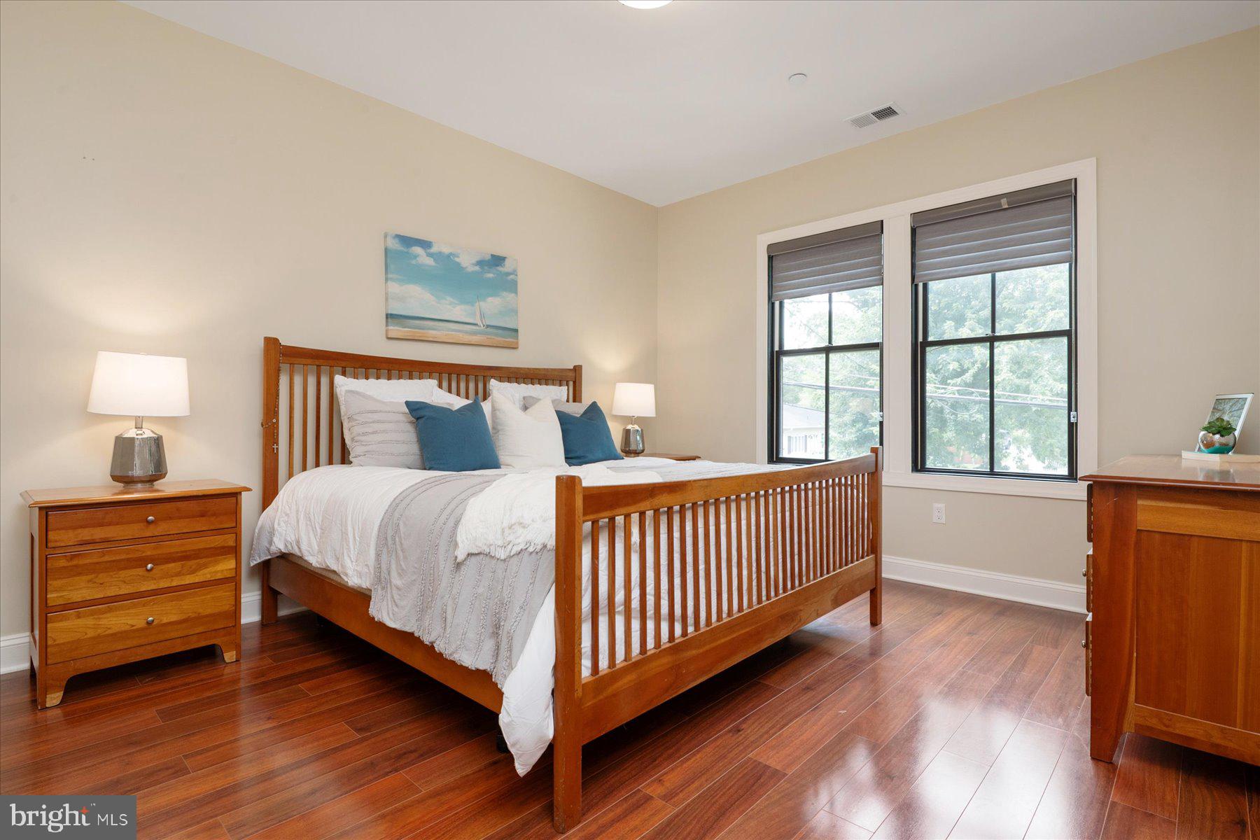 SYLVAN SHORES - Residential