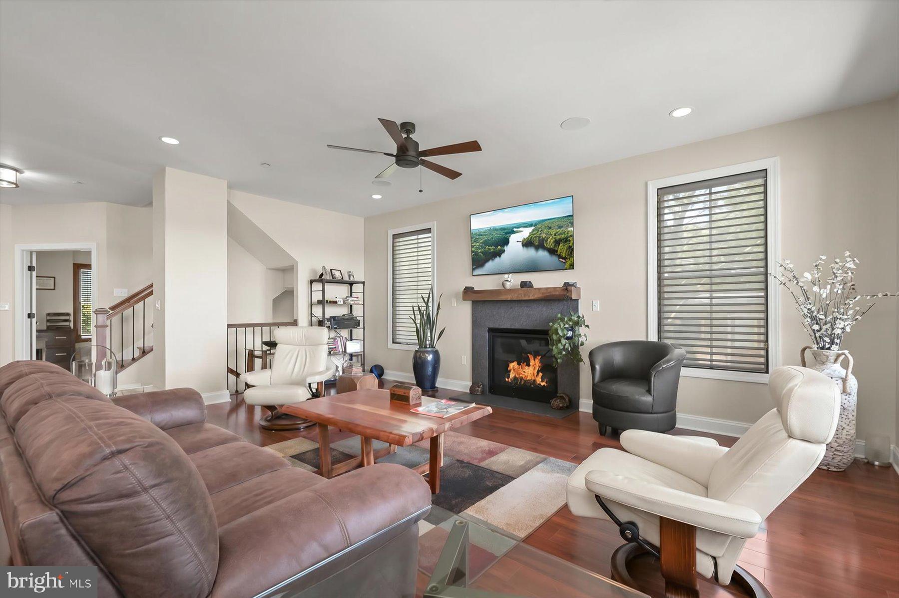 SYLVAN SHORES - Residential