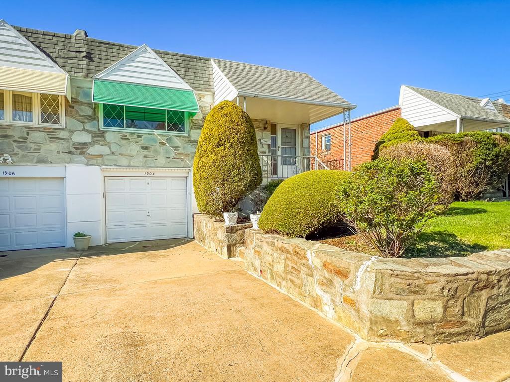 BUSTLETON - Residential