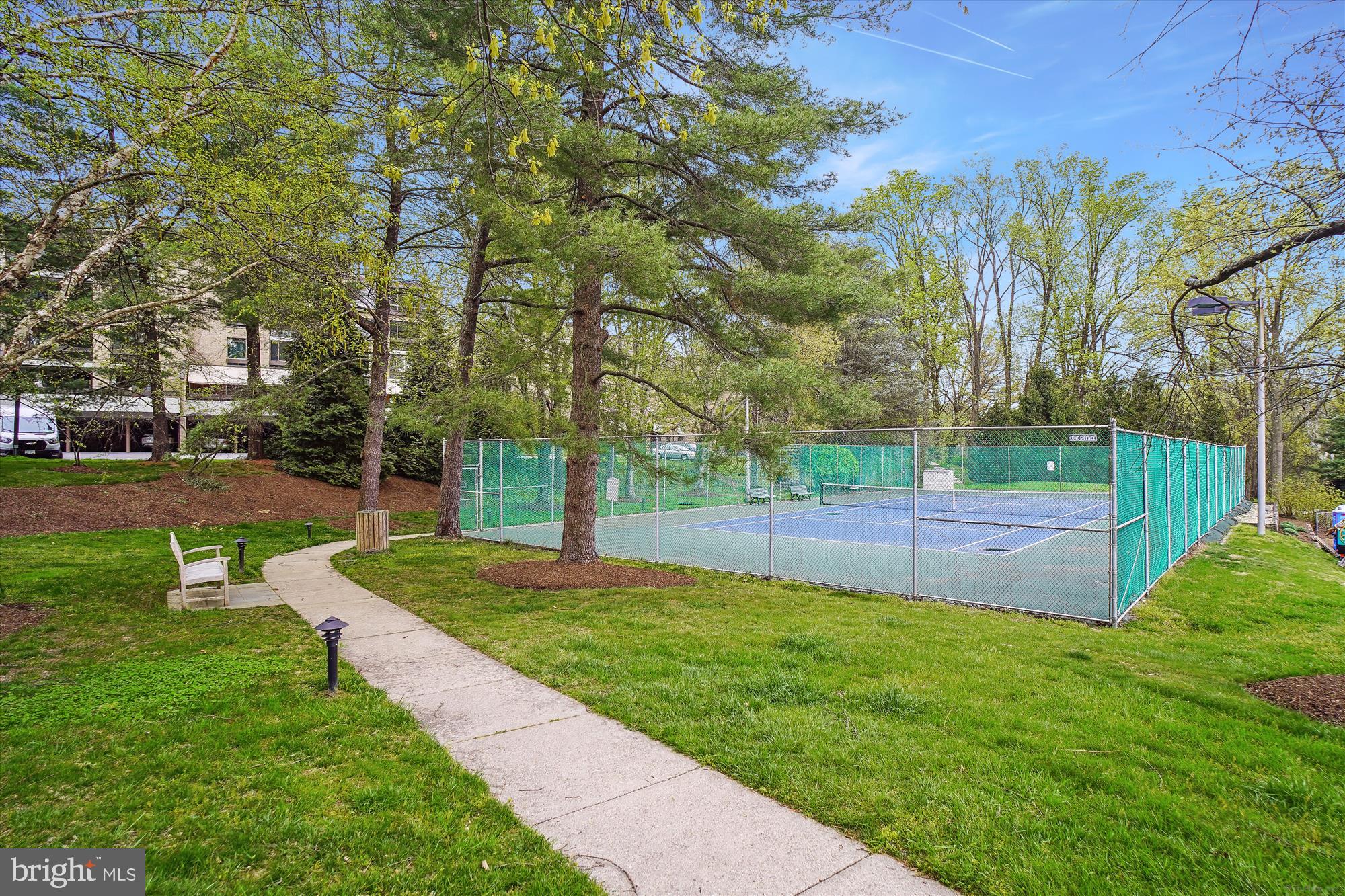 SUMNER VILLAGE - Residential