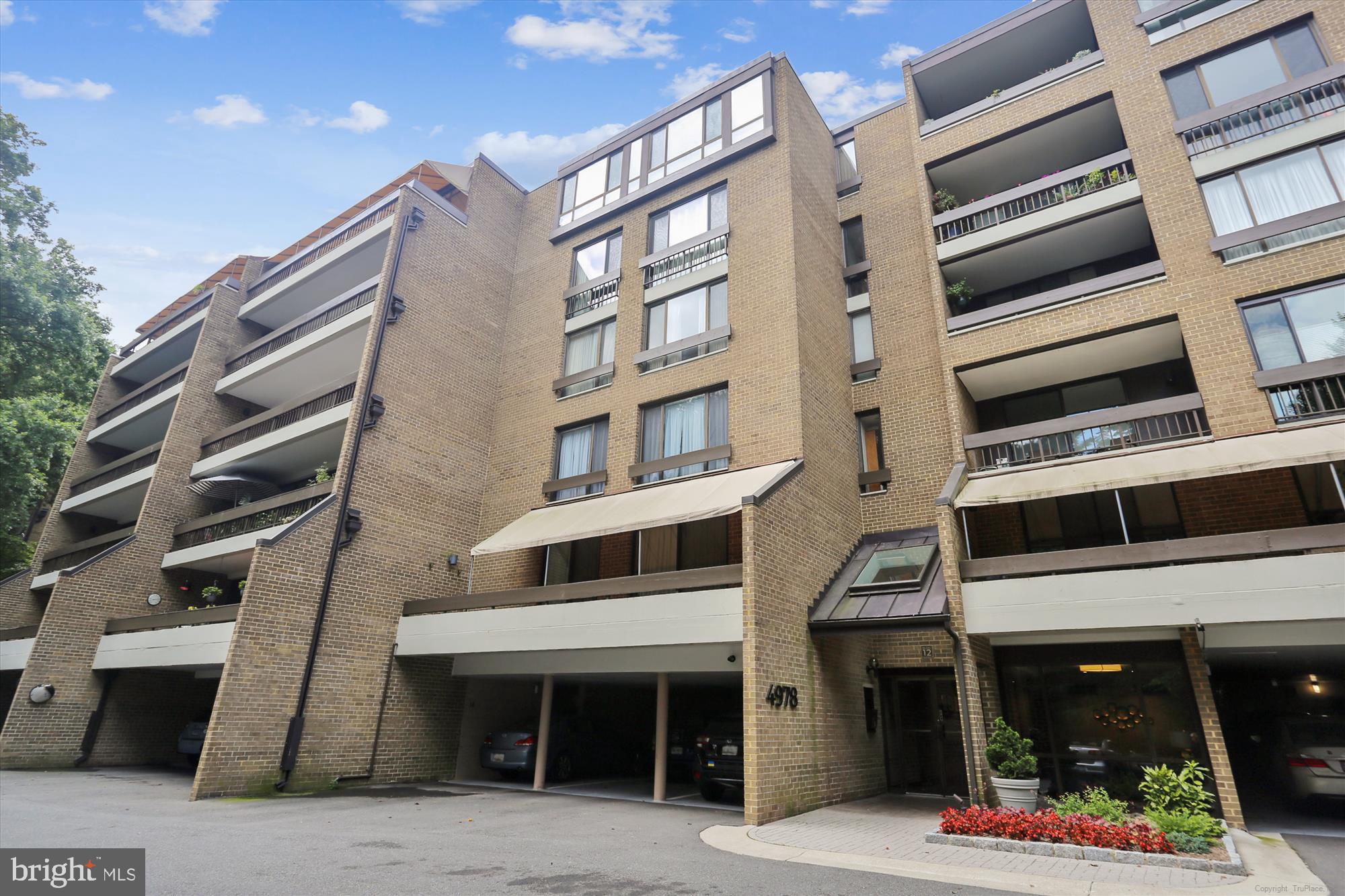 SUMNER VILLAGE - Residential