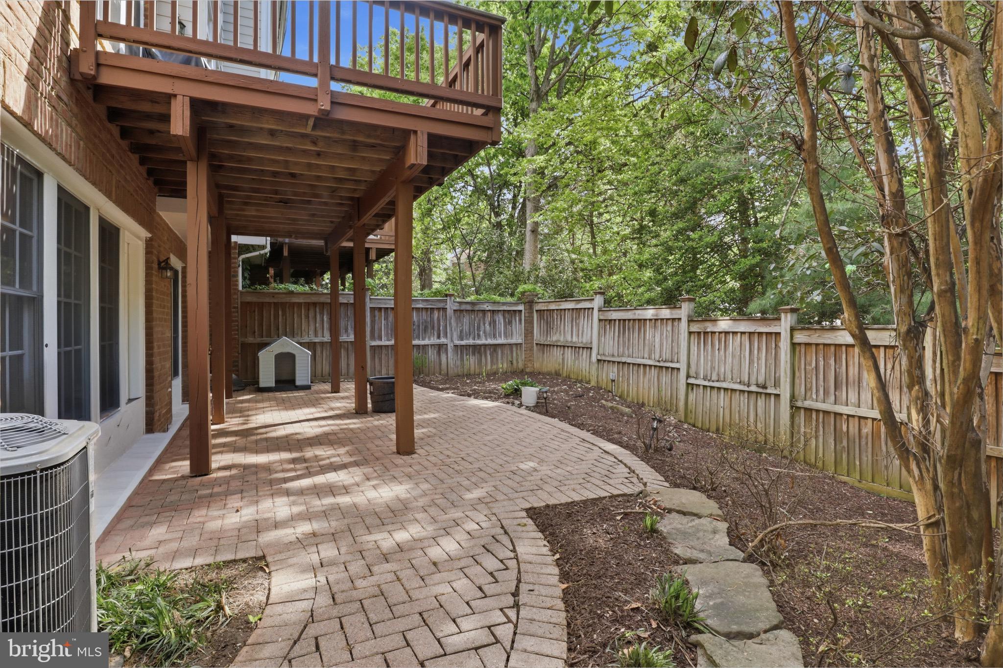 CEDAR LANE - Residential