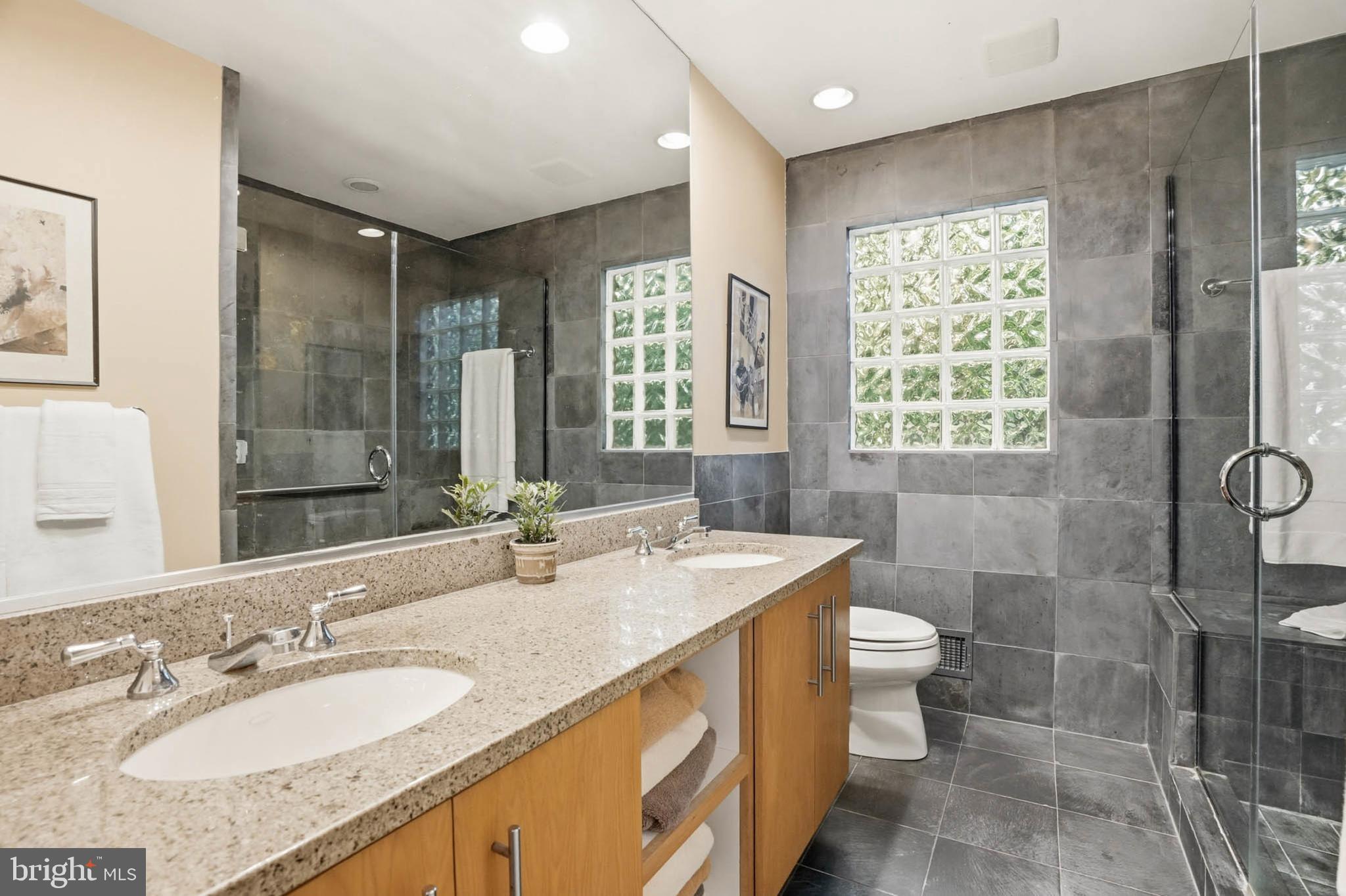 LONGFELLOW - Residential