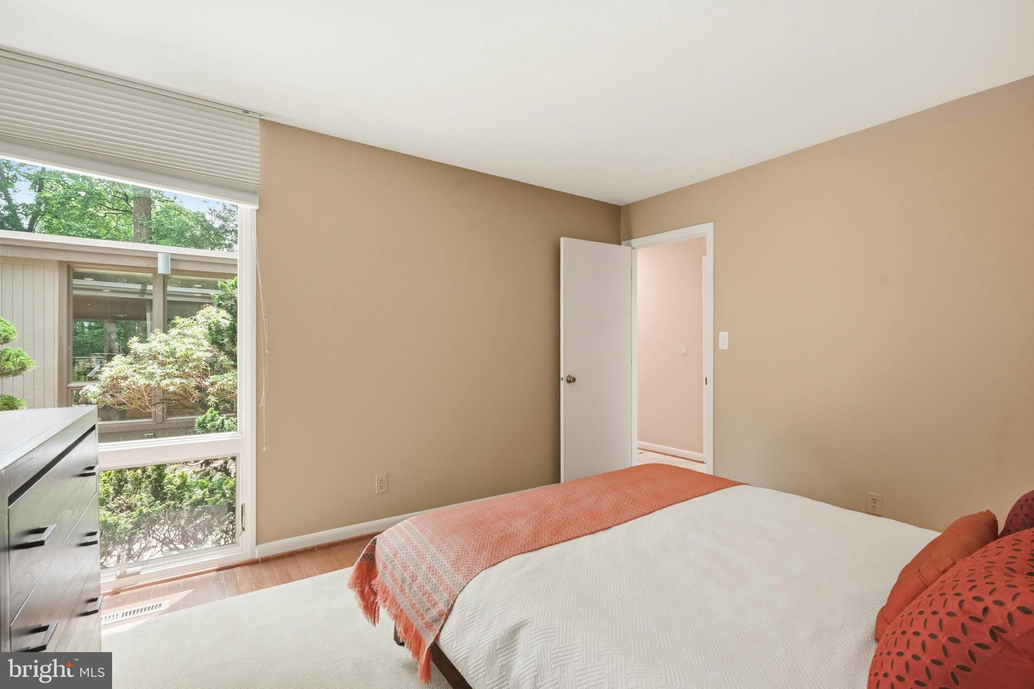 LONGFELLOW - Residential