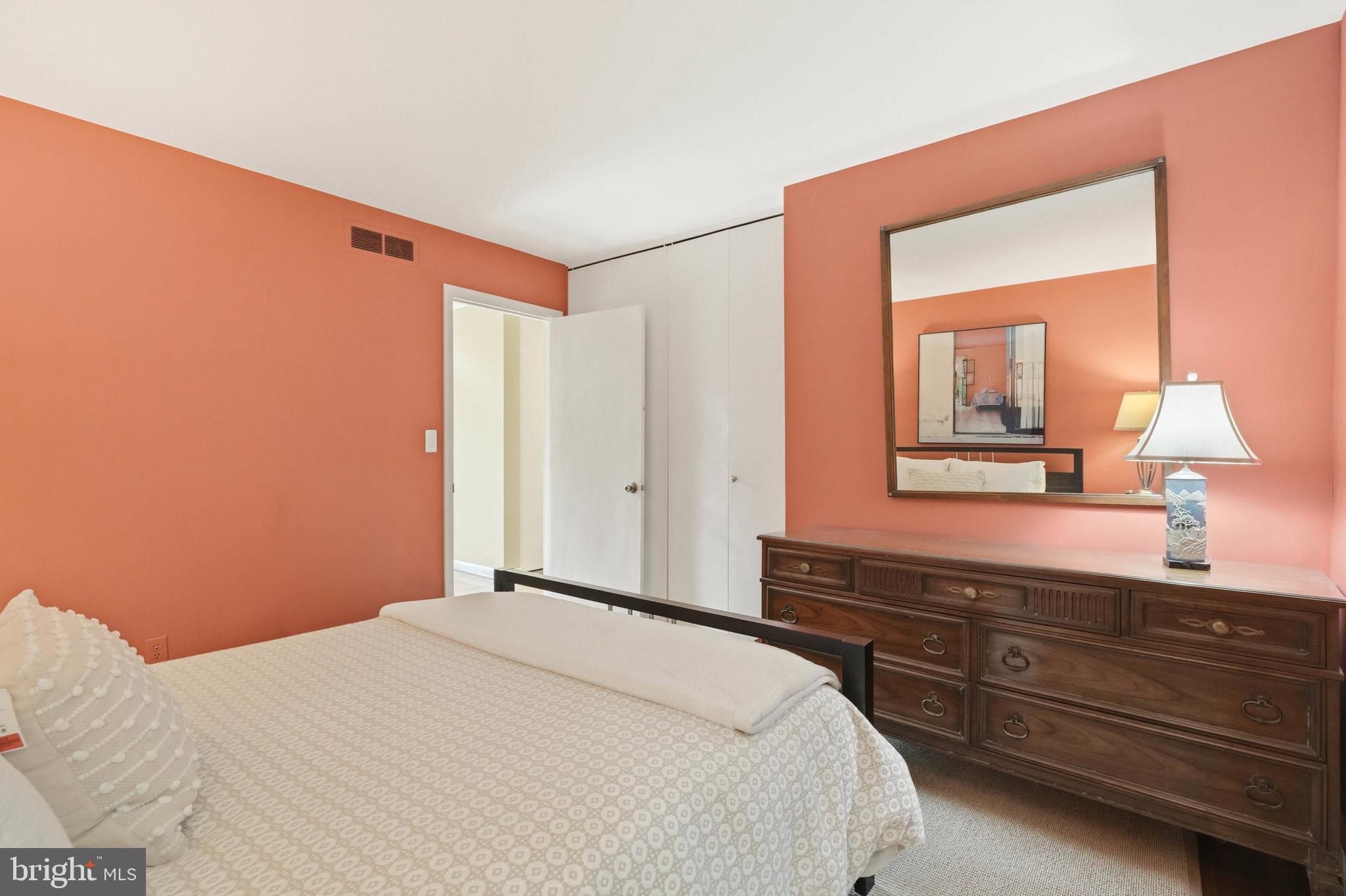 LONGFELLOW - Residential