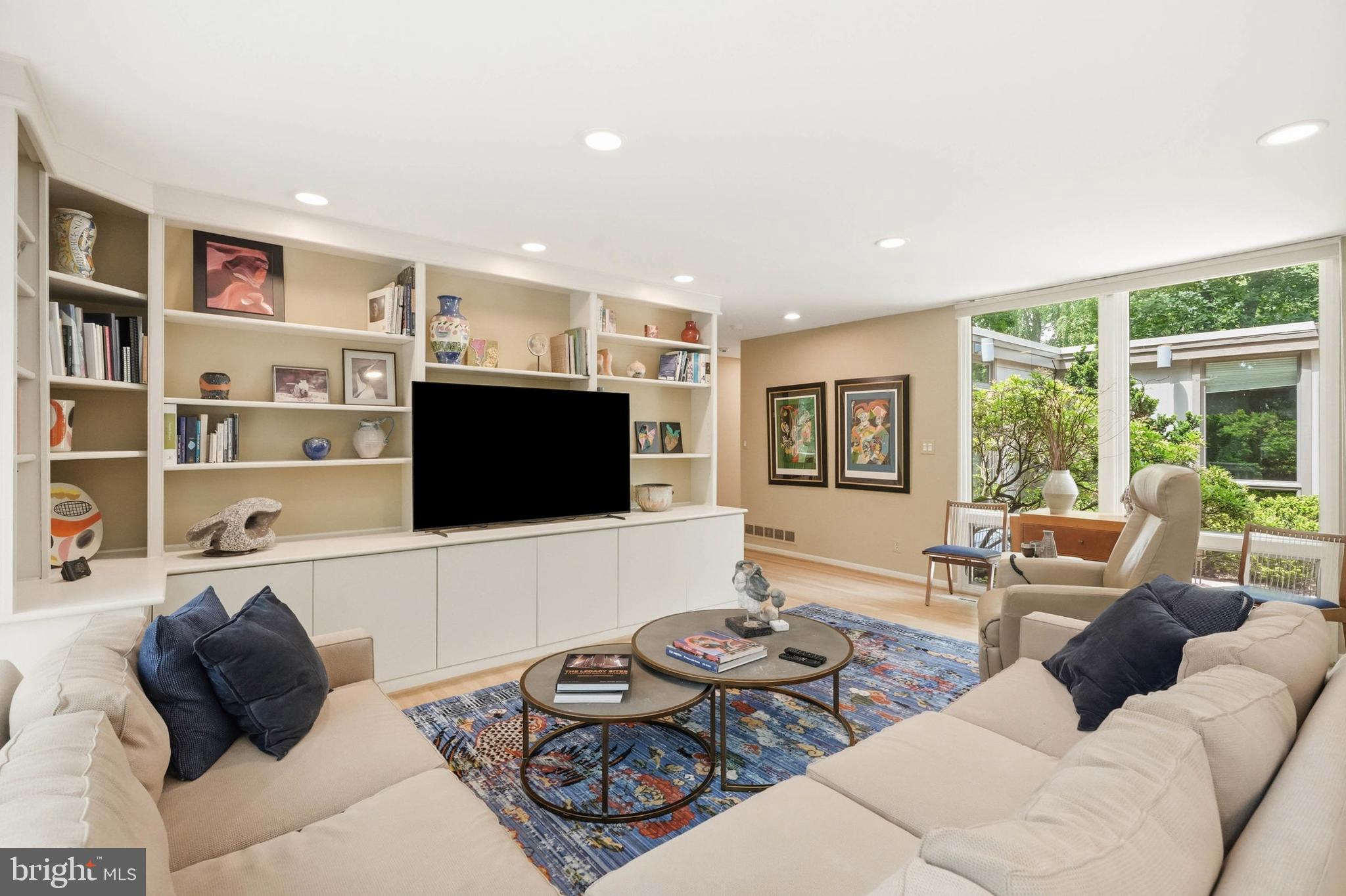 LONGFELLOW - Residential