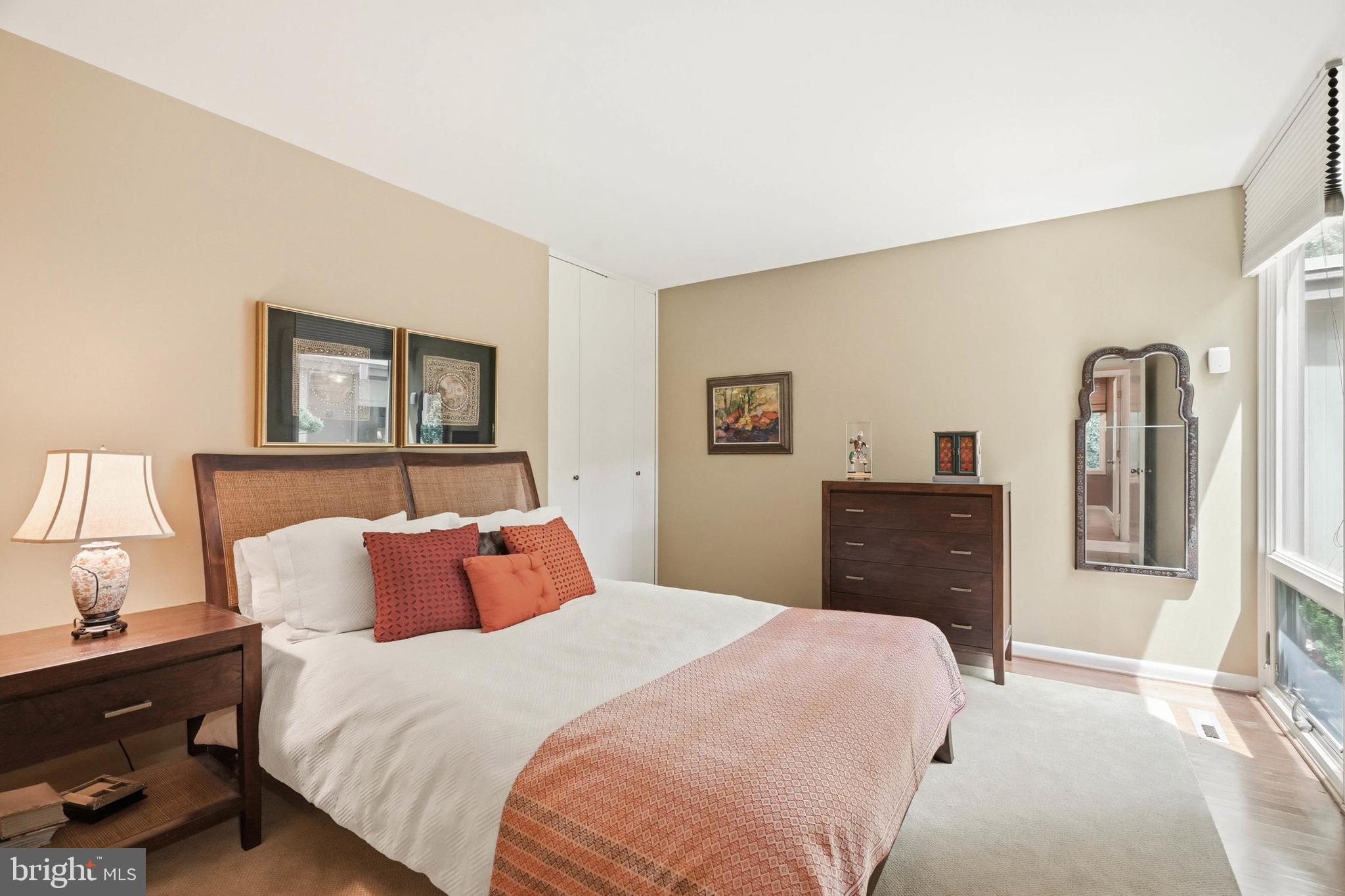 LONGFELLOW - Residential
