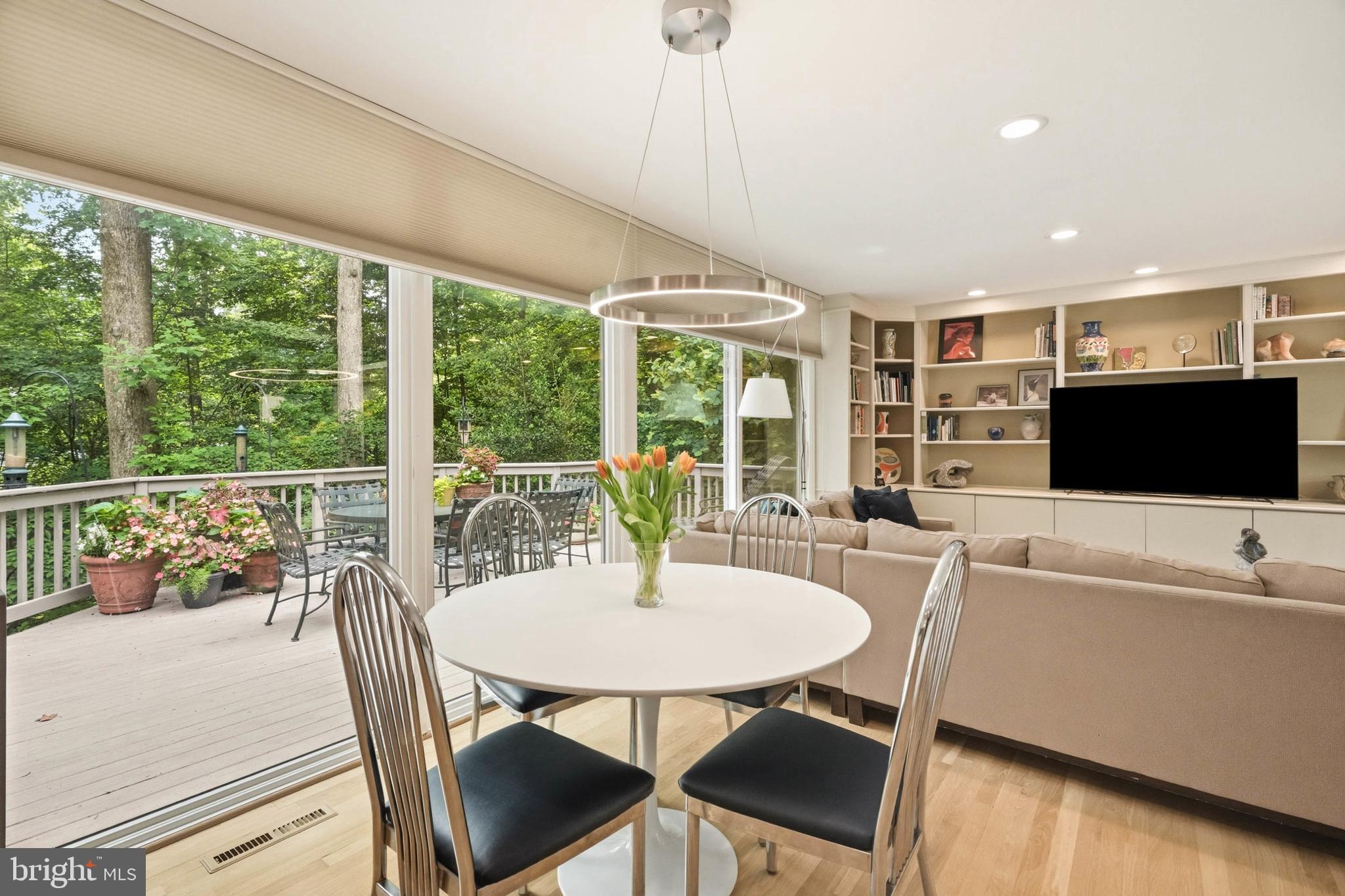LONGFELLOW - Residential