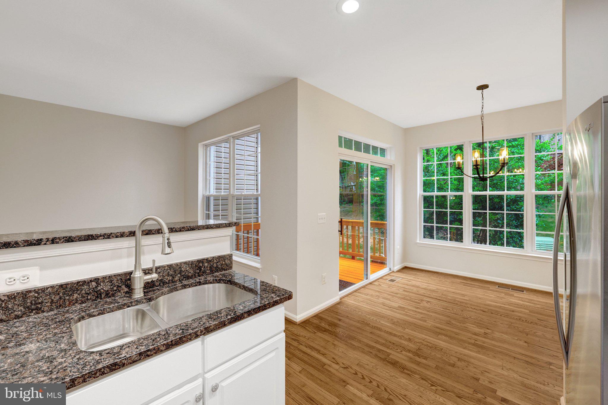 RESTON - Residential