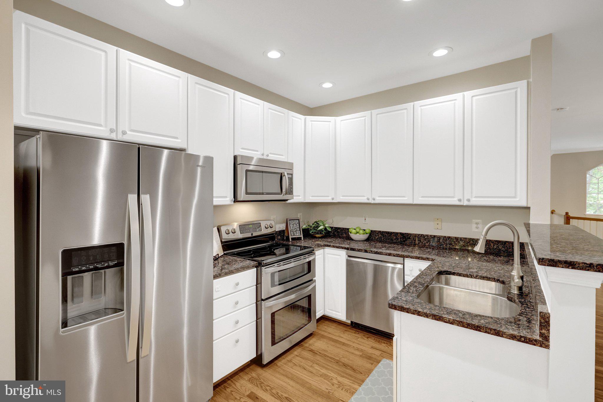 RESTON - Residential