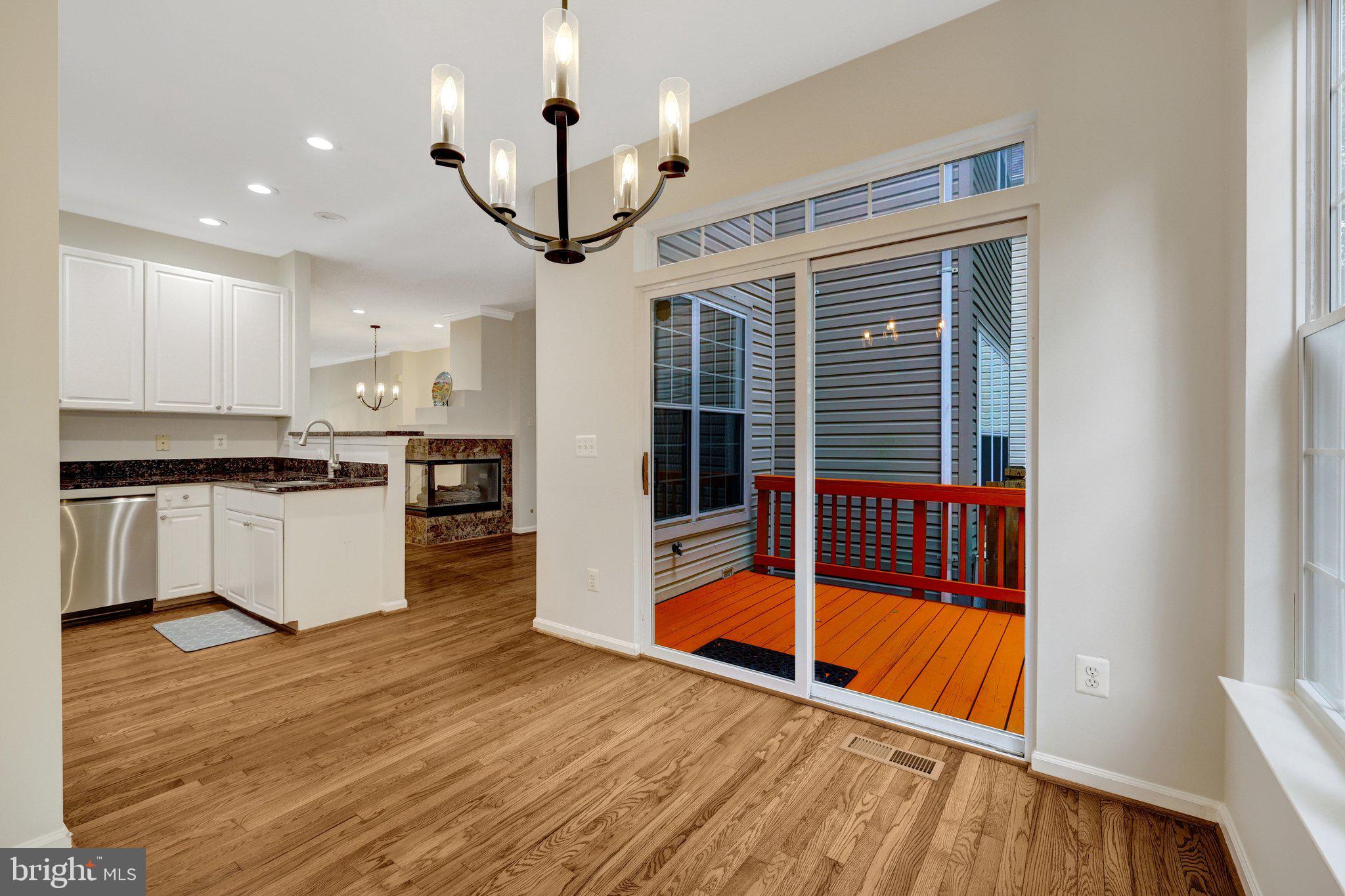 RESTON - Residential