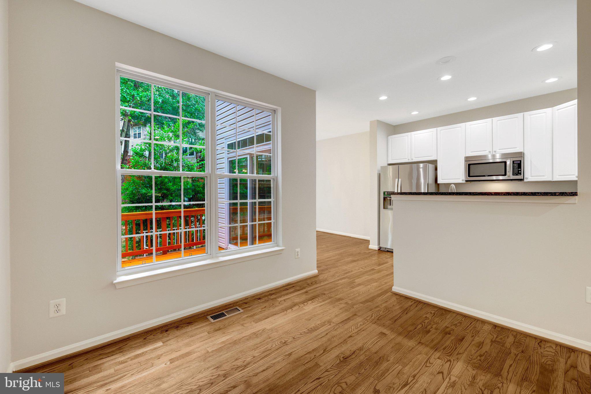 RESTON - Residential