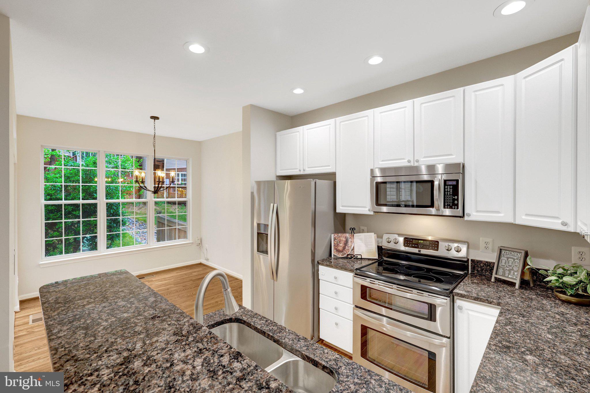 RESTON - Residential